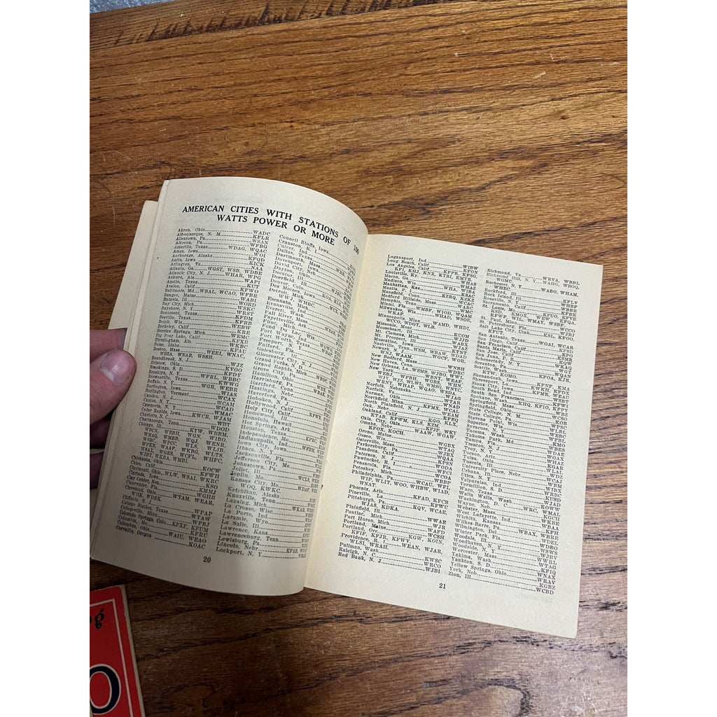 Stevenson's Bulletin of Radio Broadcasting Stations Booklet - Winter 1926