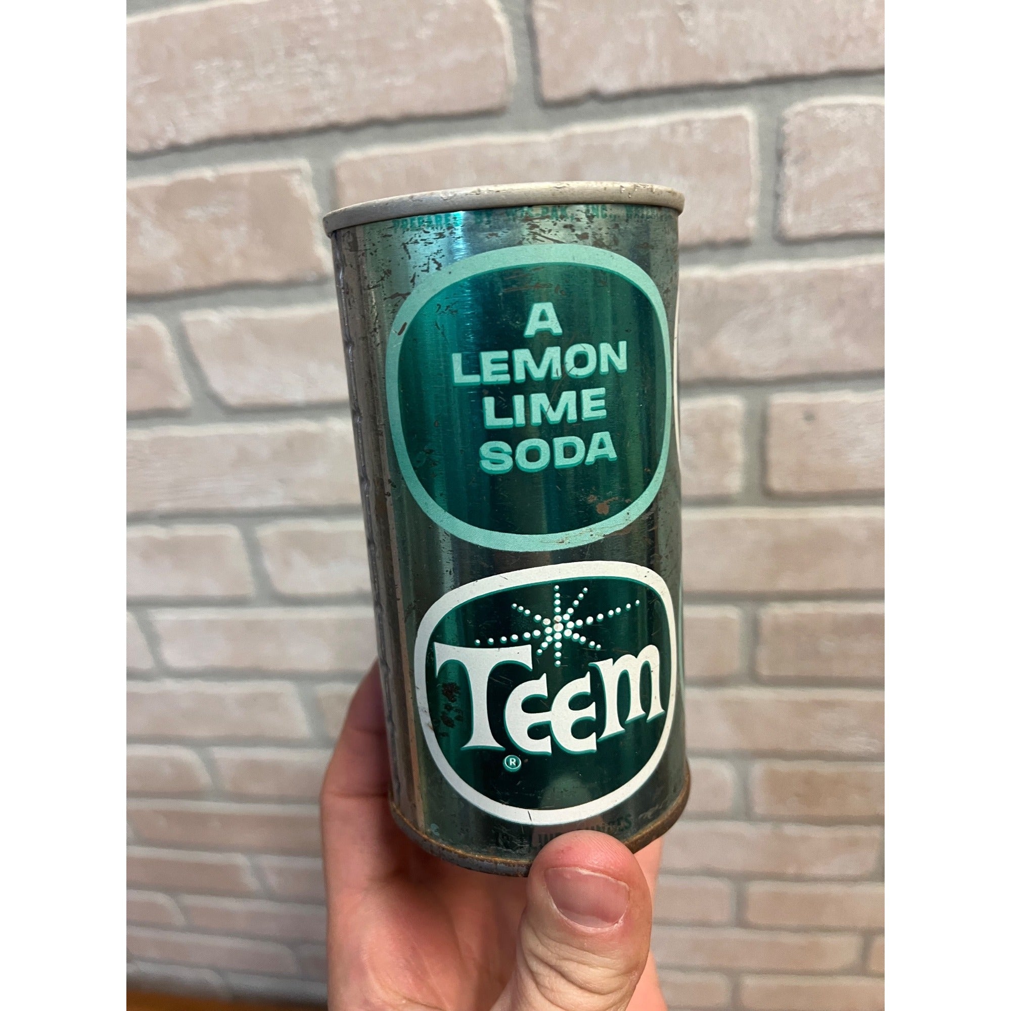 Vintage Teem Lemon Lime Can Pull Tab Steel 12 oz Empty Rare Soda Metallic Green