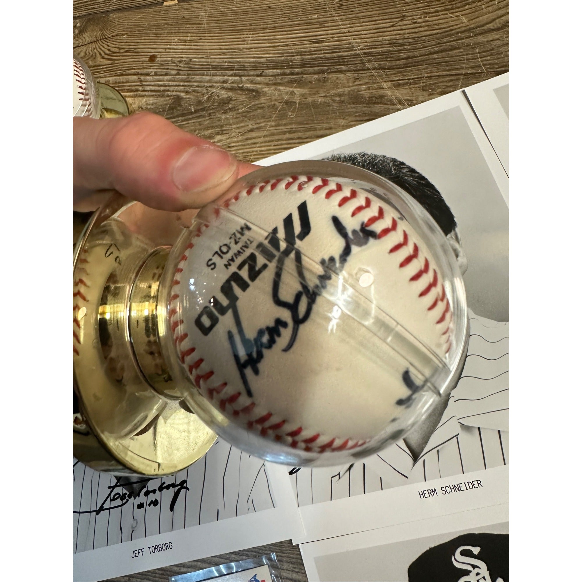 Chicago White Sox Signed Cards, Baseballs, Photos Ozzie Gyillen, Torberg ++