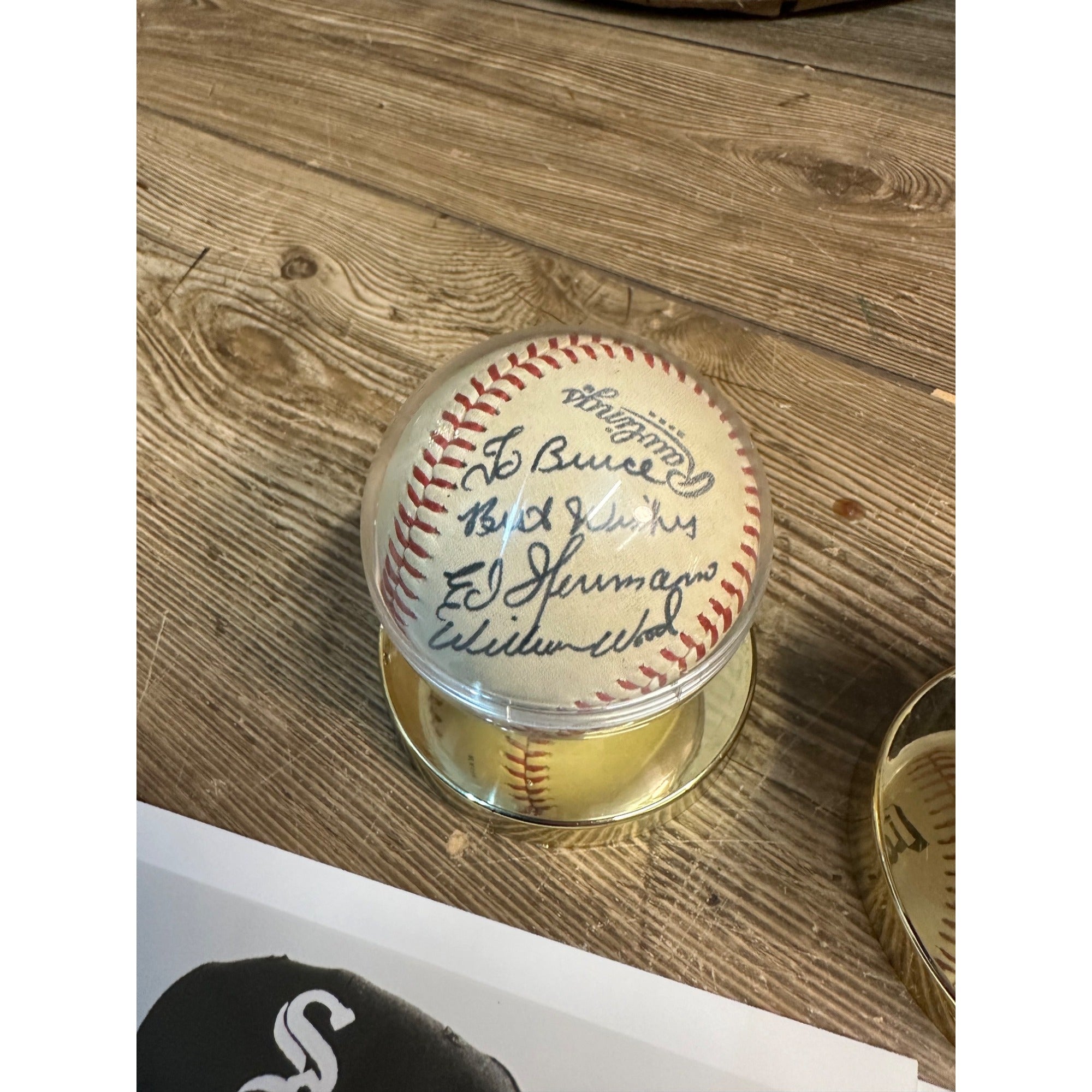 Chicago White Sox Signed Cards, Baseballs, Photos Ozzie Gyillen, Torberg ++