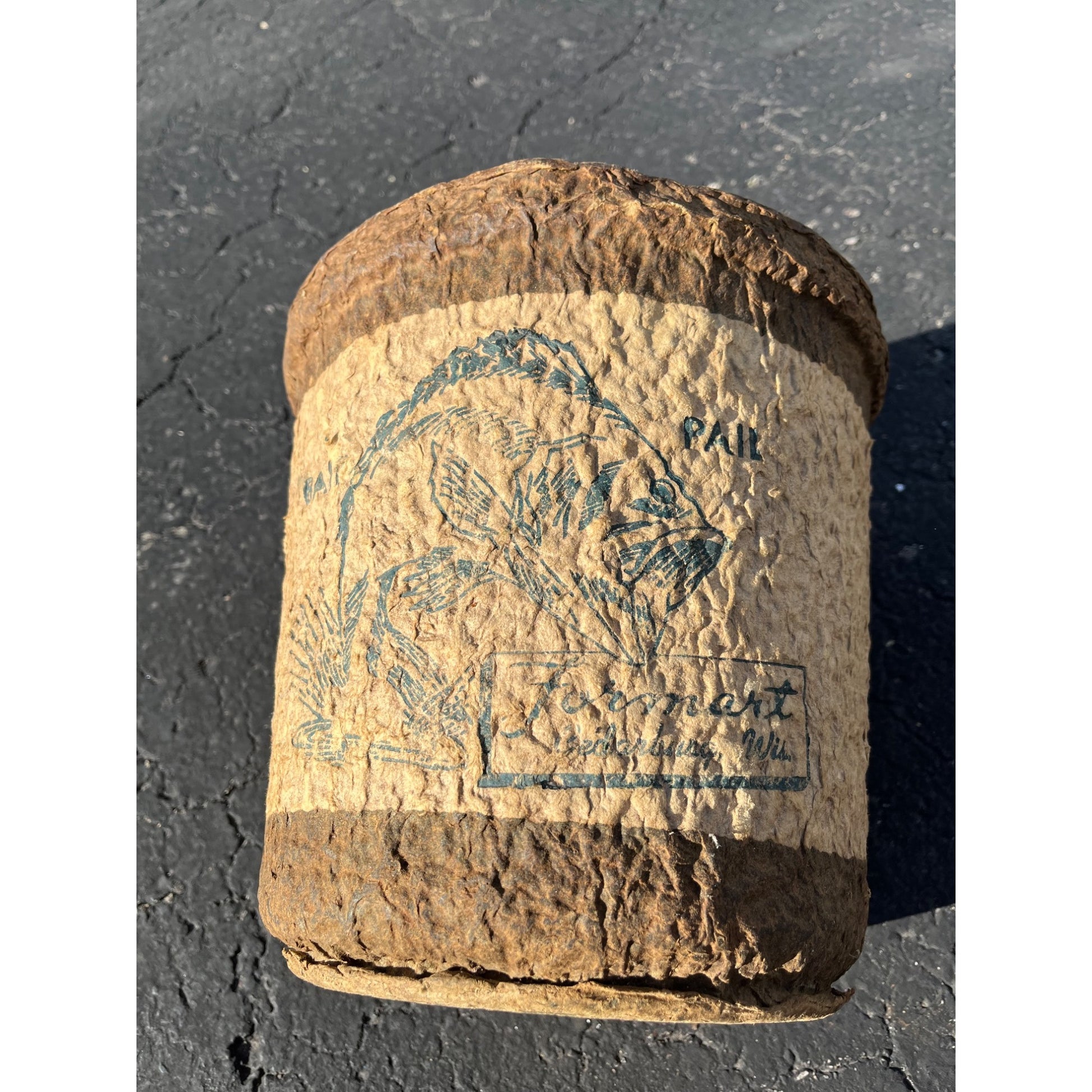 Vintage Formart Bait Pail Minnow Bucket Cedarburg, Wisconsin Largemouth Bass