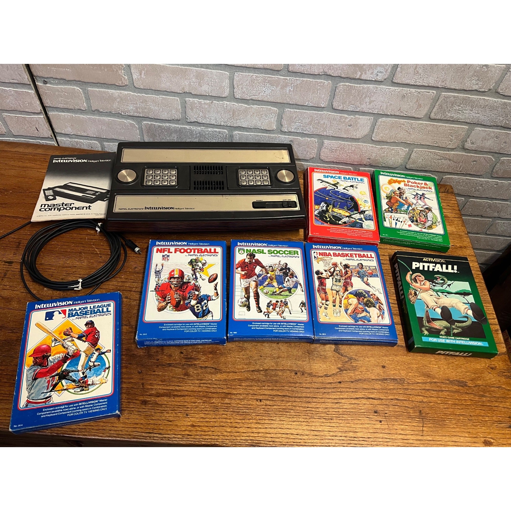 Vintage Mattel Electronics Intellivision 2609 Game Console With Games Bundle Set