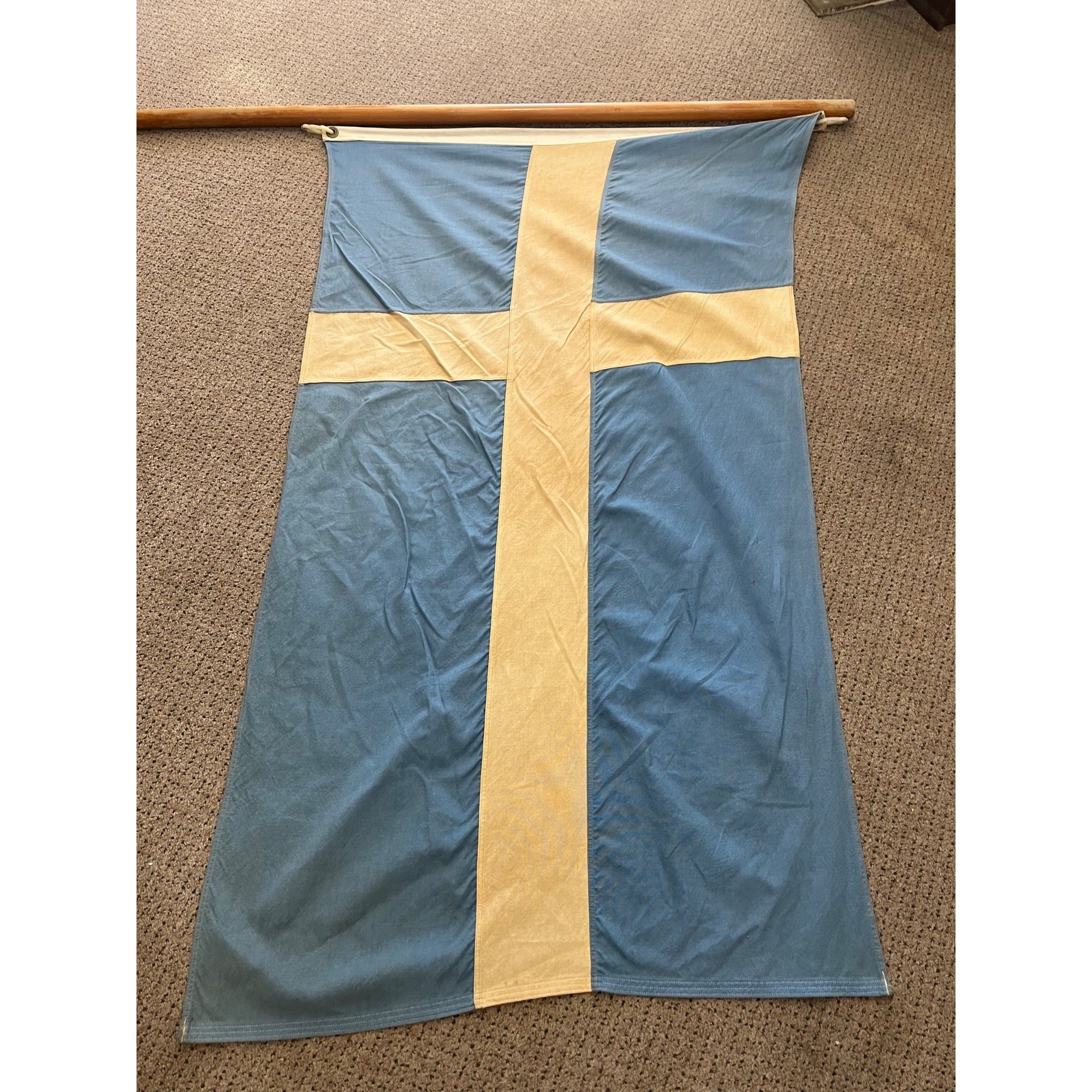 Vintage 1970s Sweden 3' x 5' Bulldog Flag 100% Cotton Bunting - Used