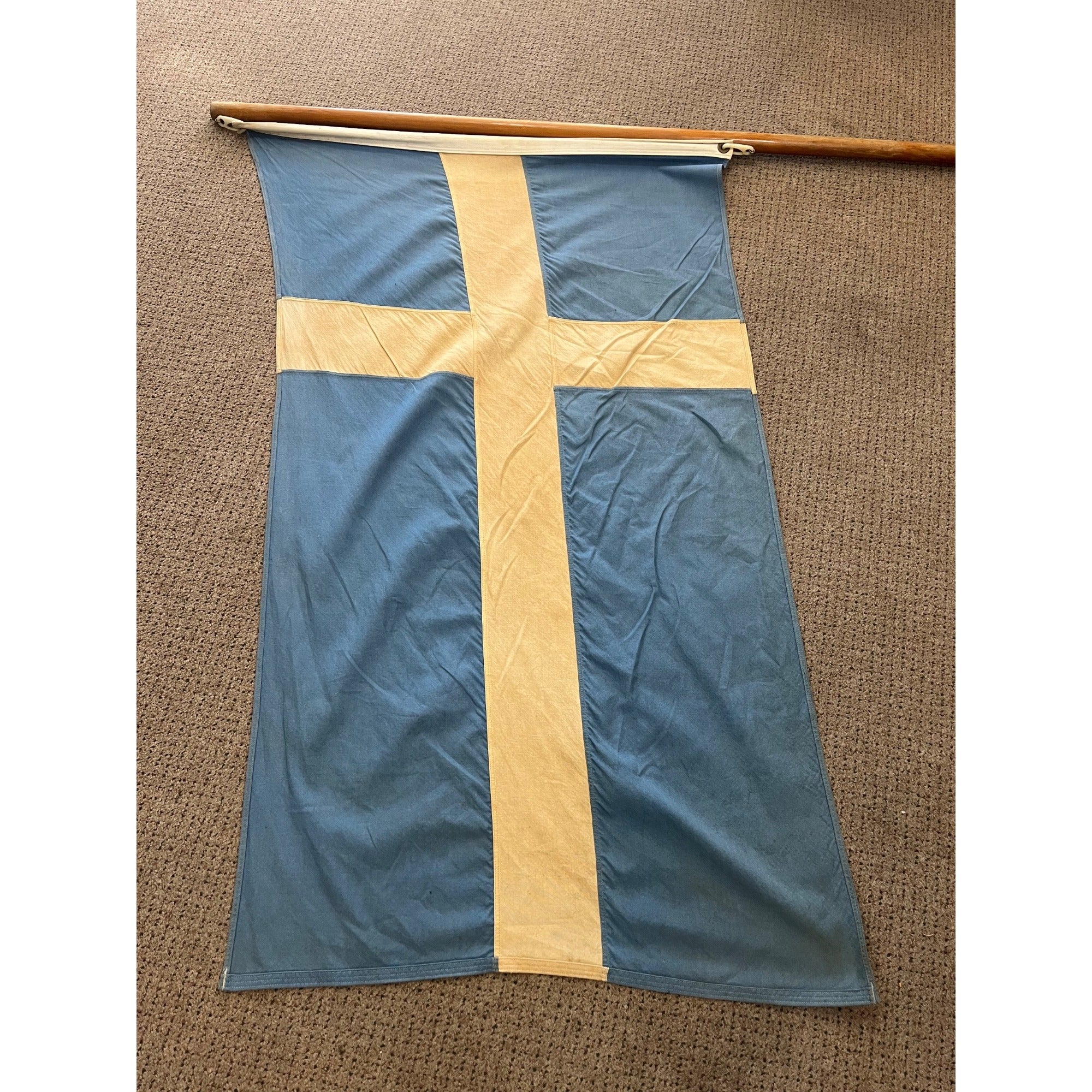 Vintage 1970s Sweden 3' x 5' Bulldog Flag 100% Cotton Bunting - Used