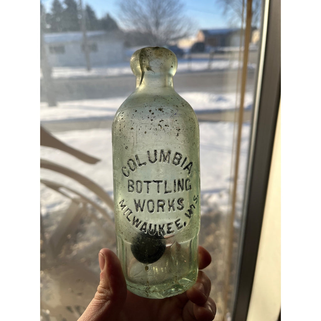 Columbia Bottling Works Milwaukee Wisconsin Blob Top Soda Bottle Hutchinson