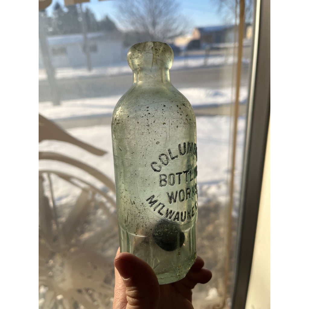 Columbia Bottling Works Milwaukee Wisconsin Blob Top Soda Bottle Hutchinson
