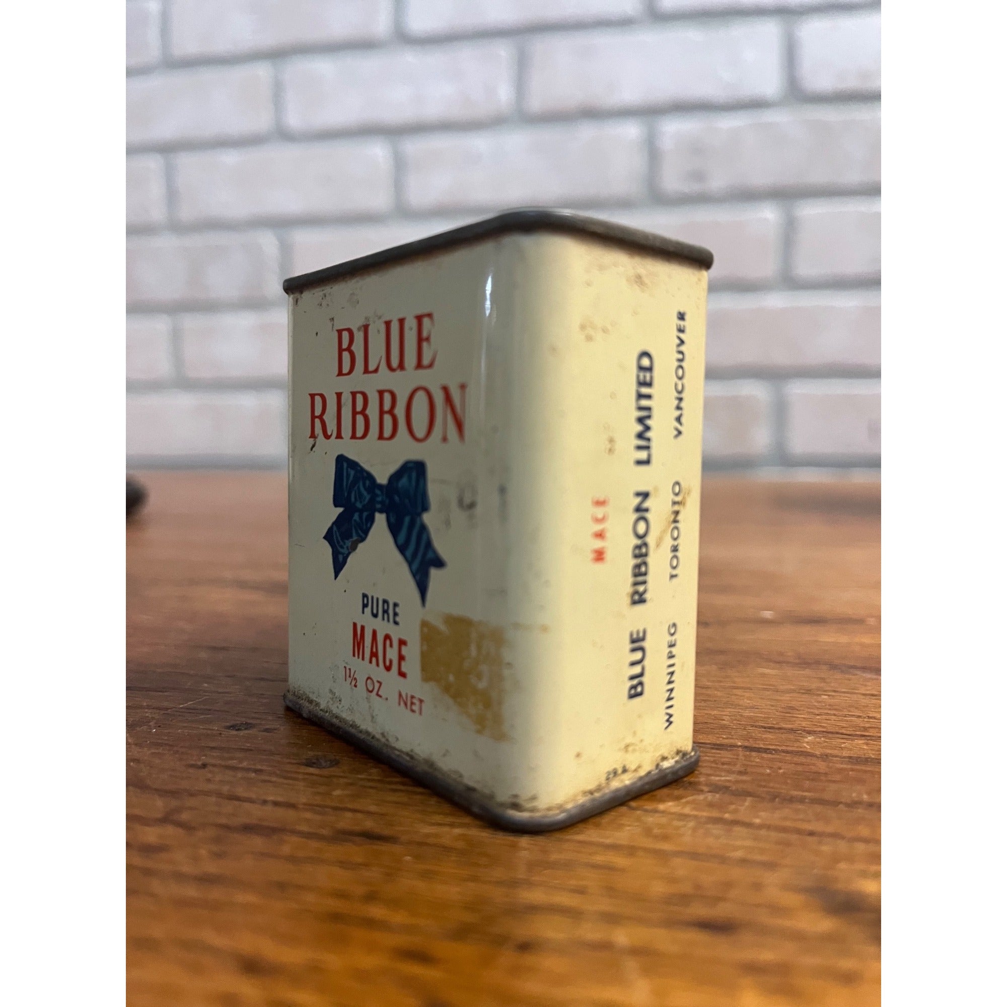 Vintage Blue Ribbon Mace Spice Tin Kitchen Decor Advertising