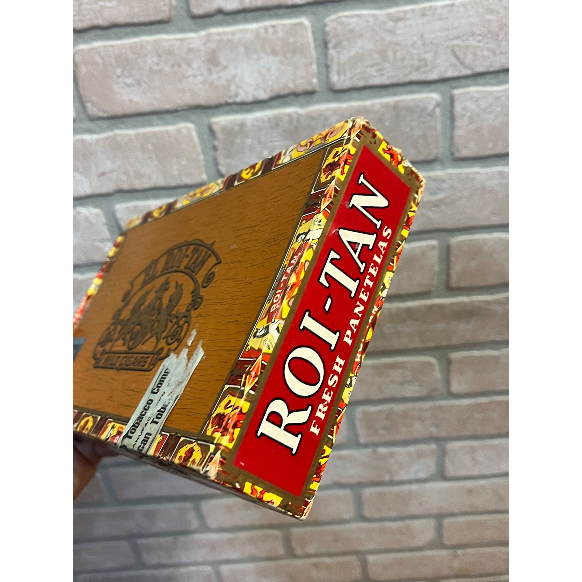 Vintage El Roi-Tan Cigars Pressed Cardboard Store Display Box Advertising