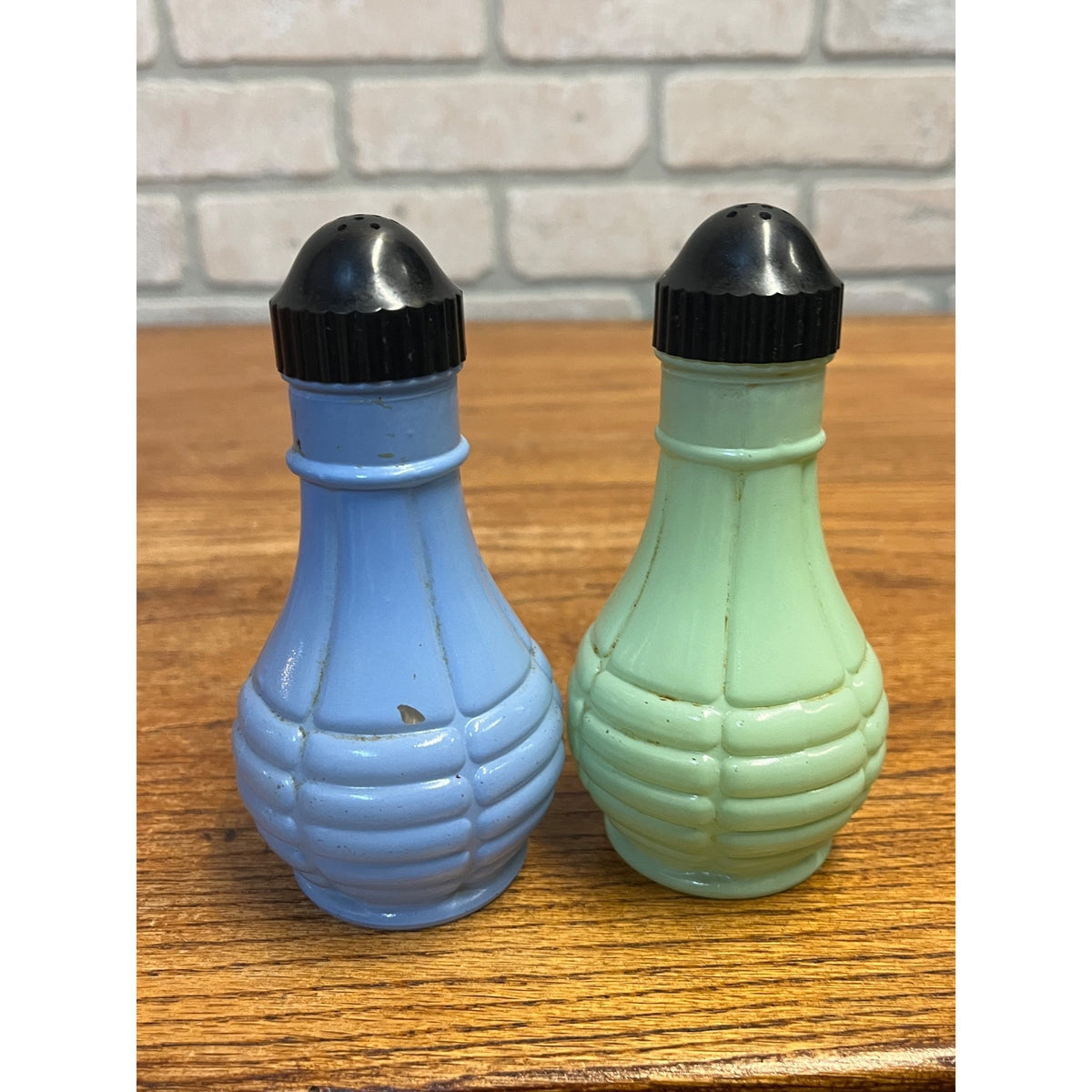 Vintage Euclid Coffee Grenade Style Salt Pepper Shakers Blue & Green