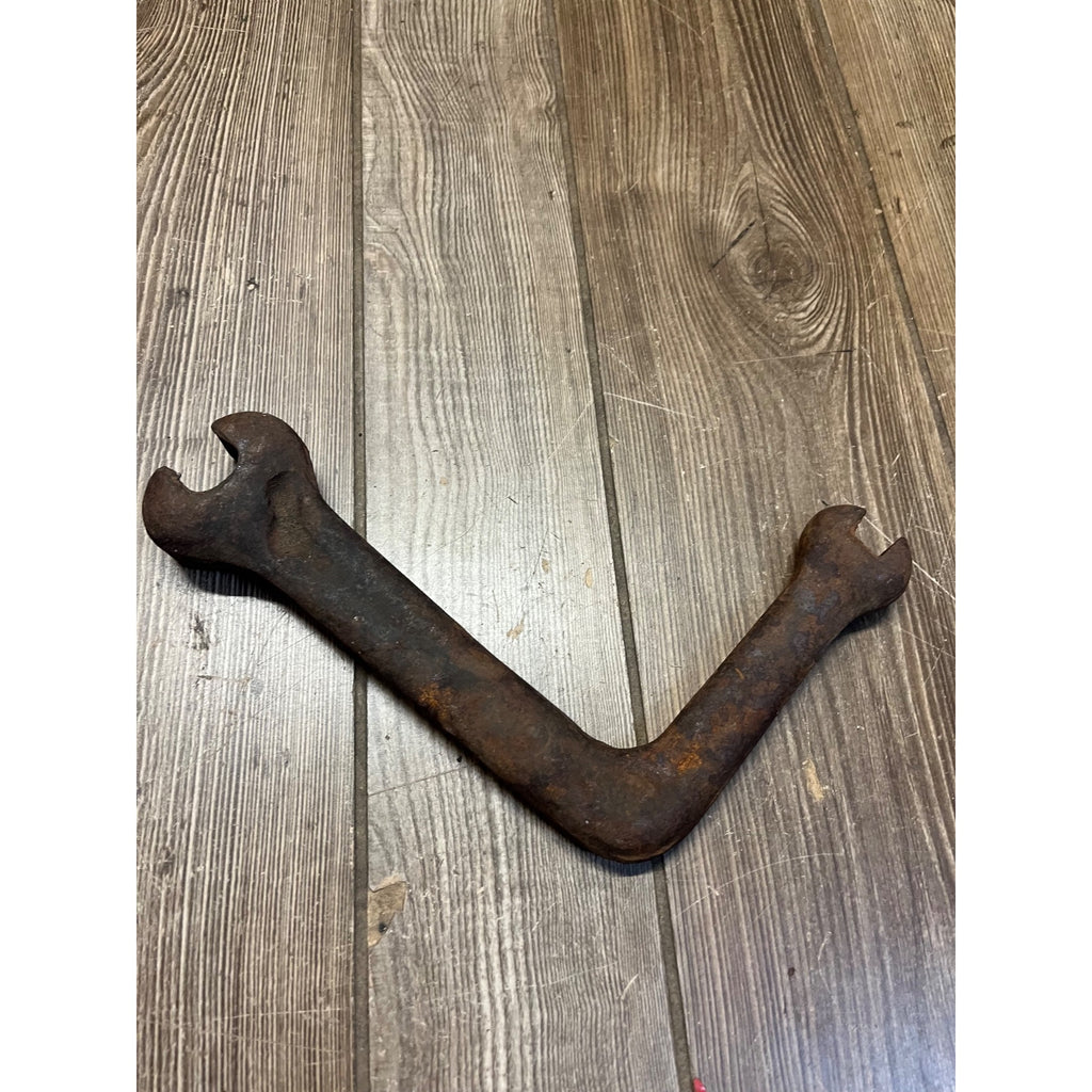 Antique L-Shaped L.W. 1900s Early Implement Farm Wrench Garage Decor