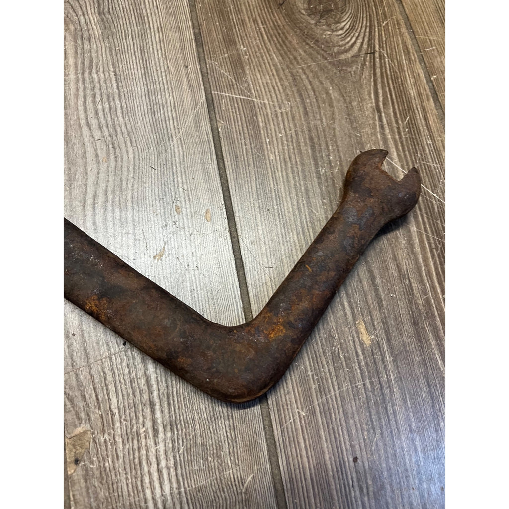 Antique L-Shaped L.W. 1900s Early Implement Farm Wrench Garage Decor