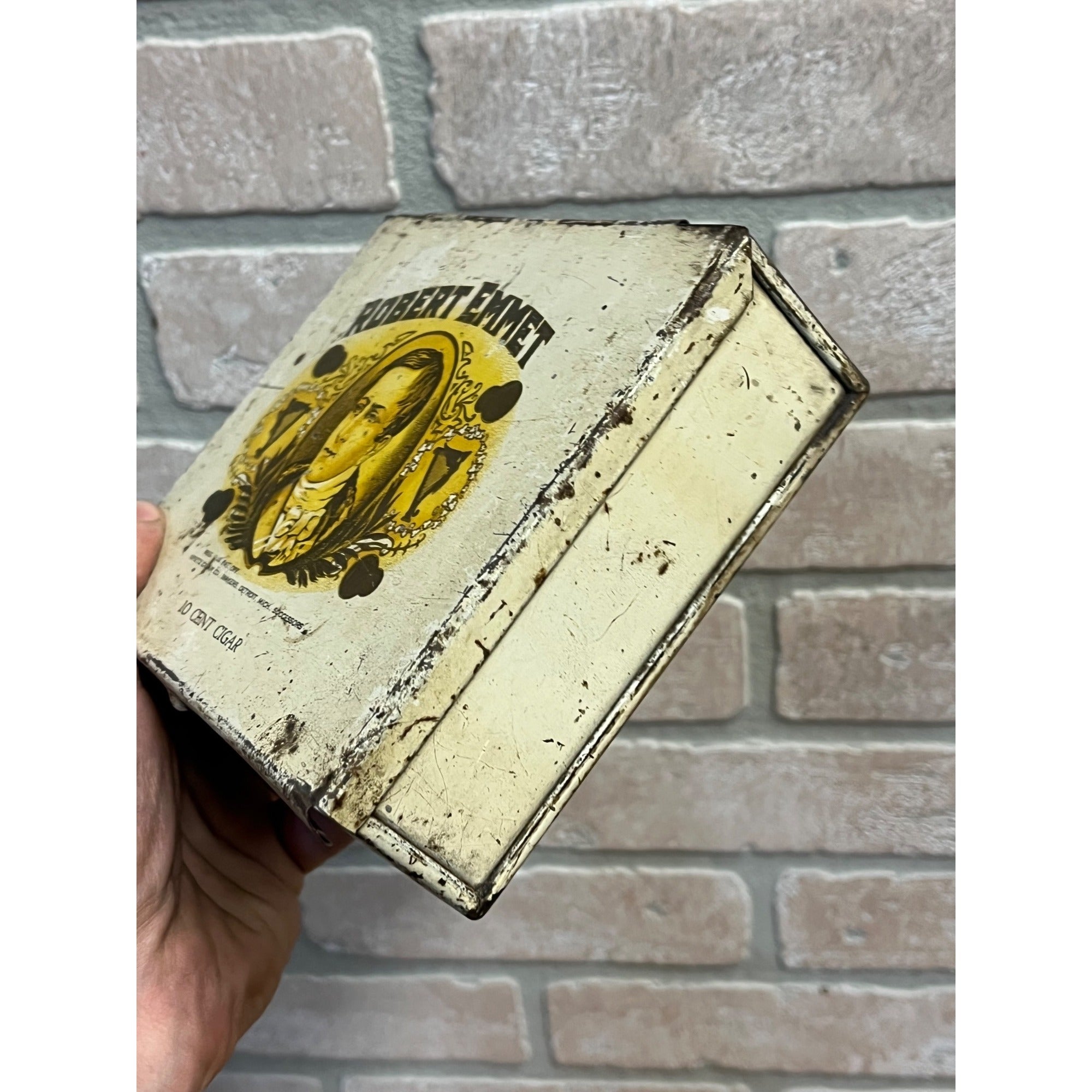 Vintage Robert Emmet Tobacco Tin Advertising  Spietz Cigar Co. Detroit MI