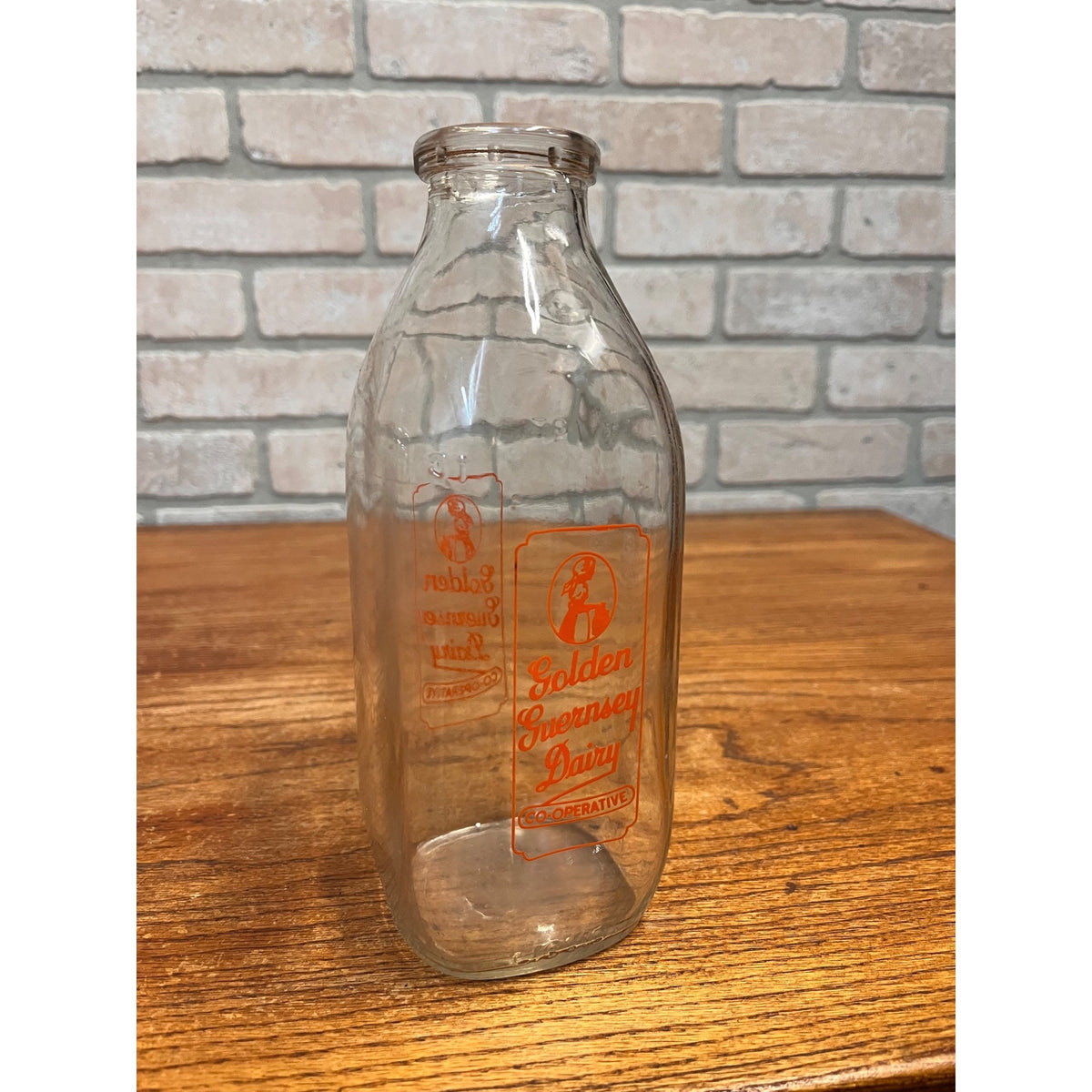 Vintage Golden Guernsey Dairy Milk Bottle Quart Pyro ACL Milwaukee WI