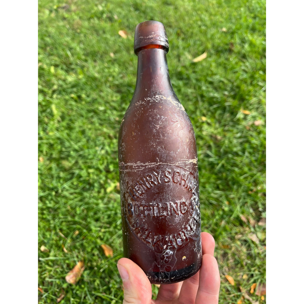 Henry Schinz c1890s Milwaukee Wis Amber Beer Bottle Blob Top