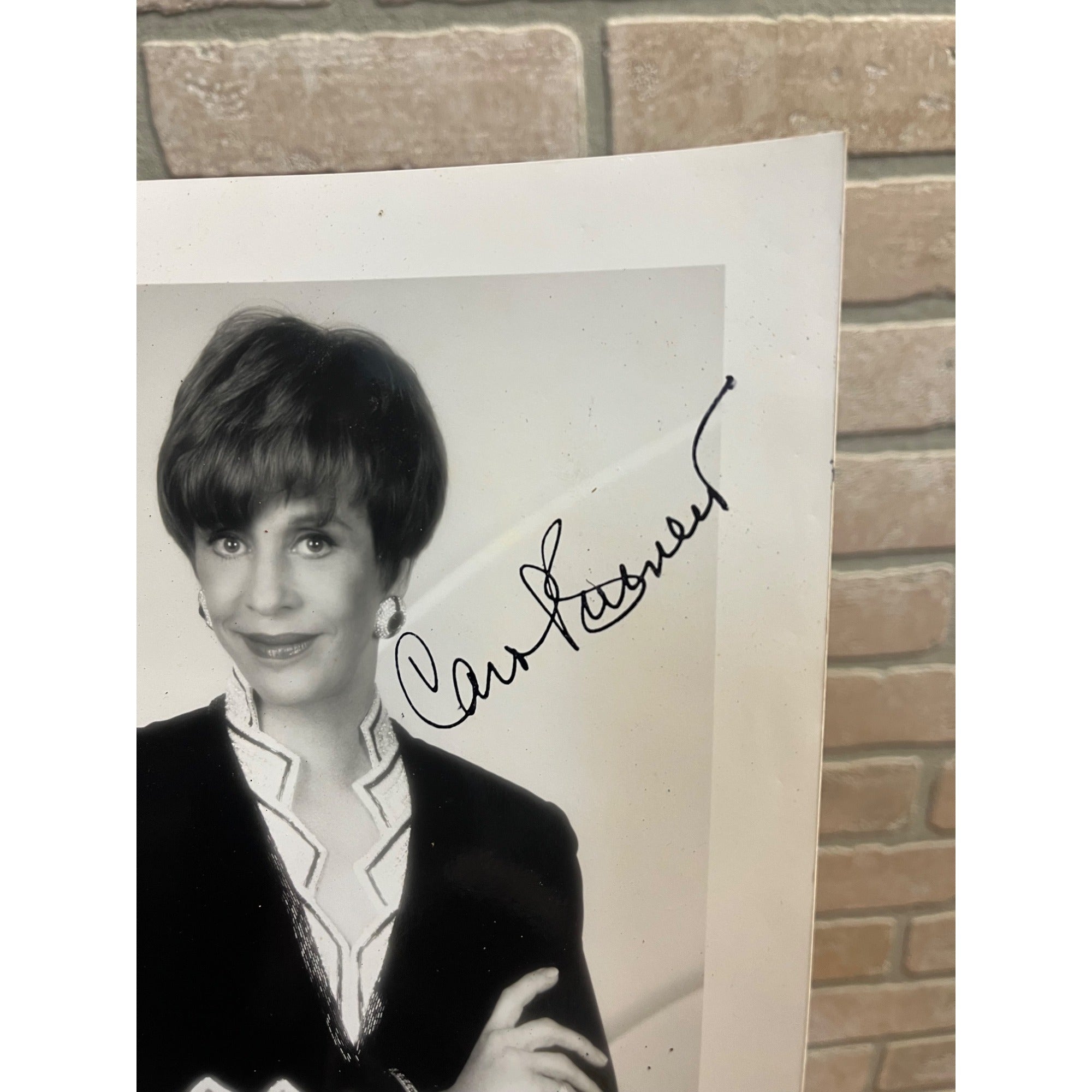 Carol Burnett Autographed Signed Classic Lucille Ball 8x10 Photo