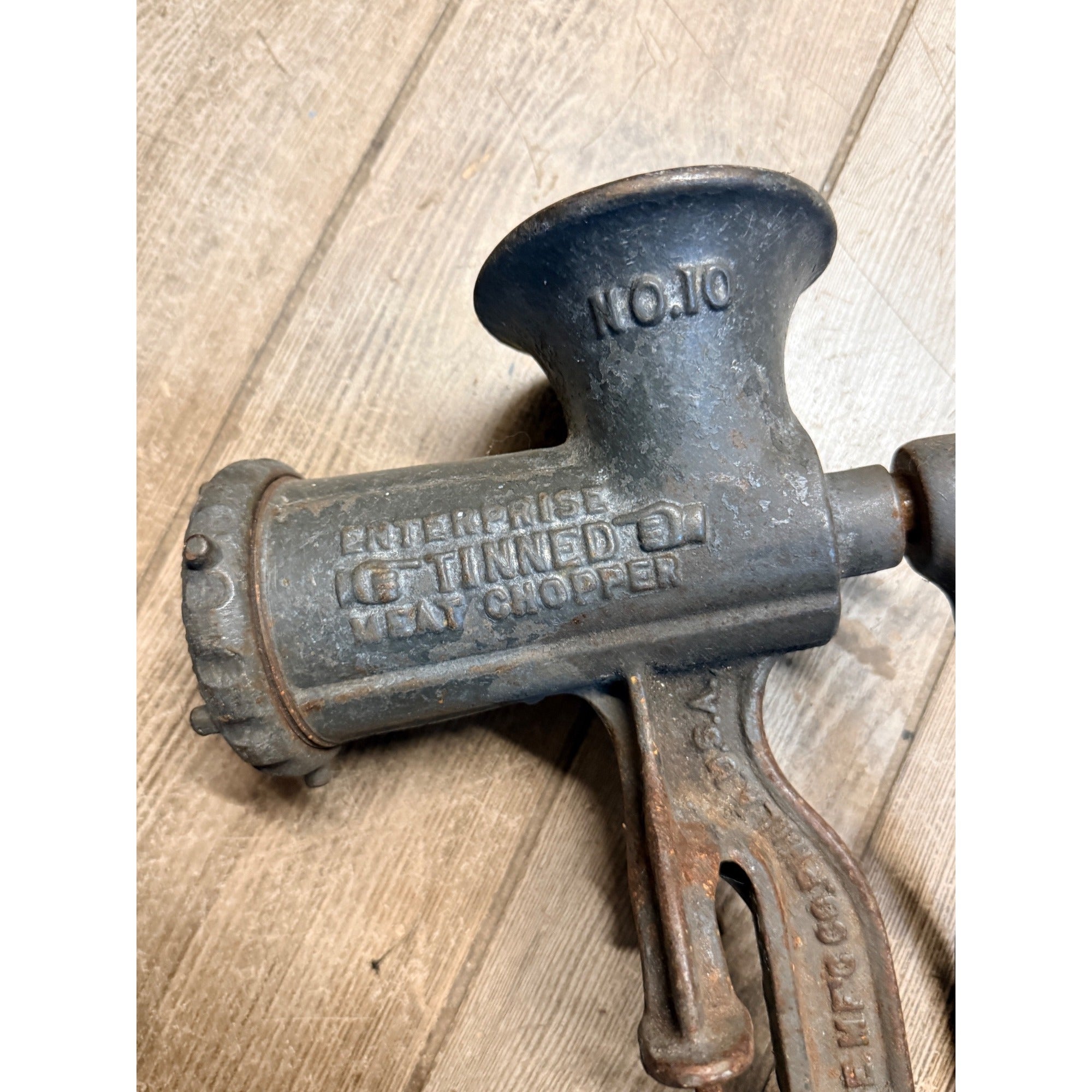 VINTAGE ENTERPRISE NO 10 MANUAL MEAT GRINDER TABLE MOUNT MADE IN USA