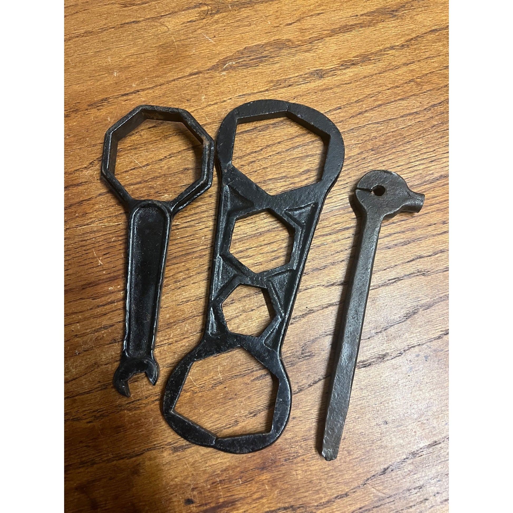Antique Automobile Mechanics Hub Cap Wrenches Lot (3) Tools