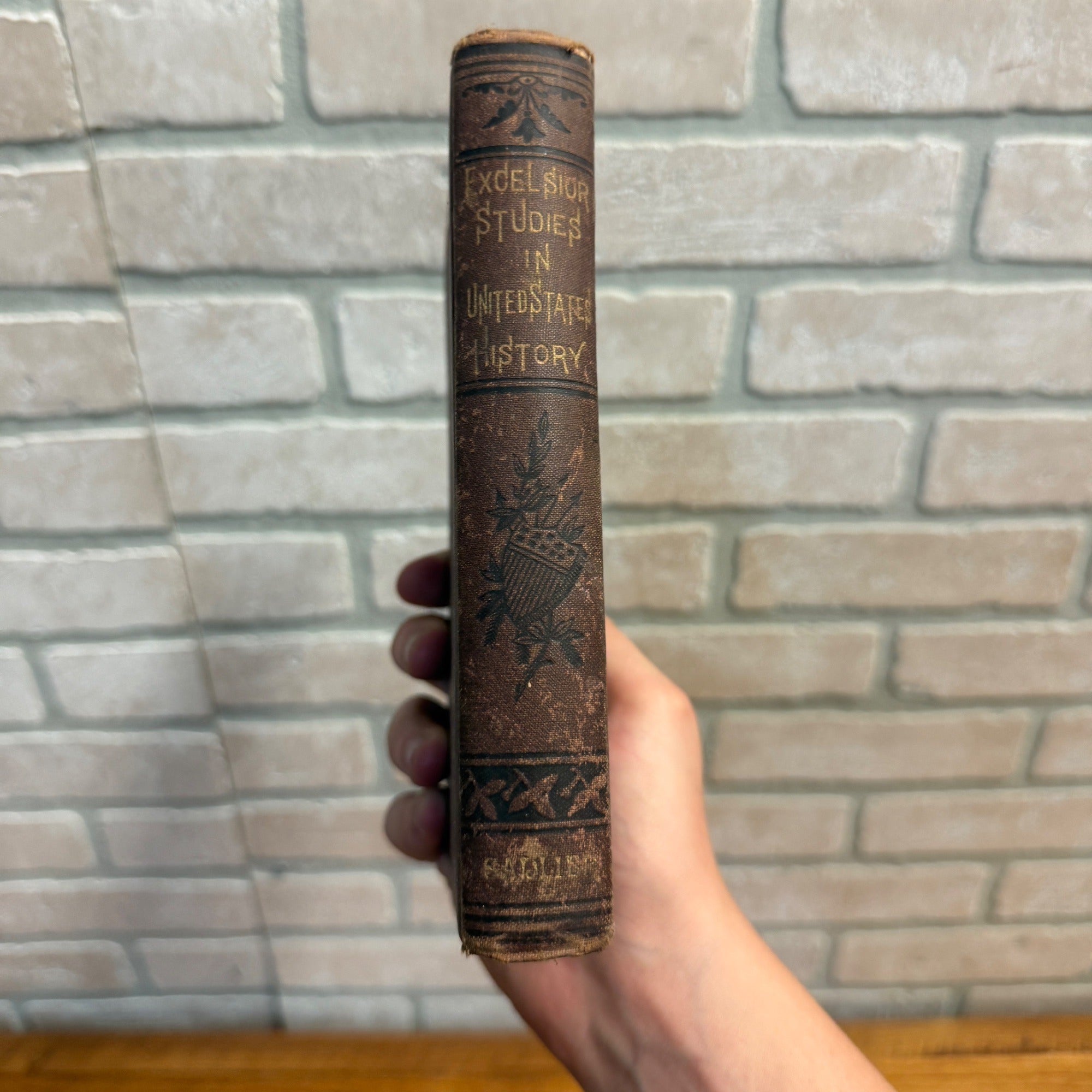 1879 Sadlier’s History Of The United States Excelsior Series School Book HC