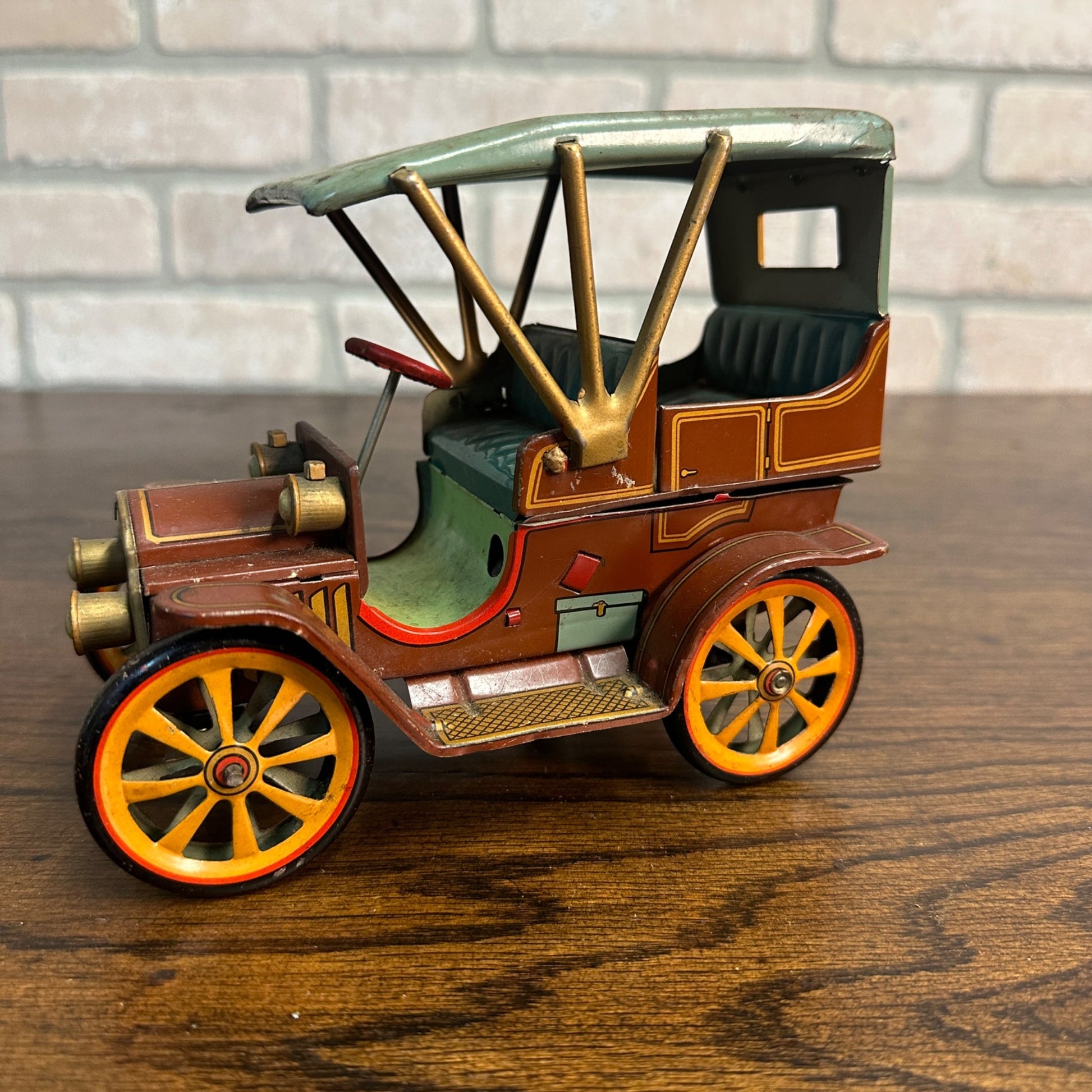 Vintage Modern Toys Tin Litho Print Friction Ford Model T Buggy Car Japan 7 Inch