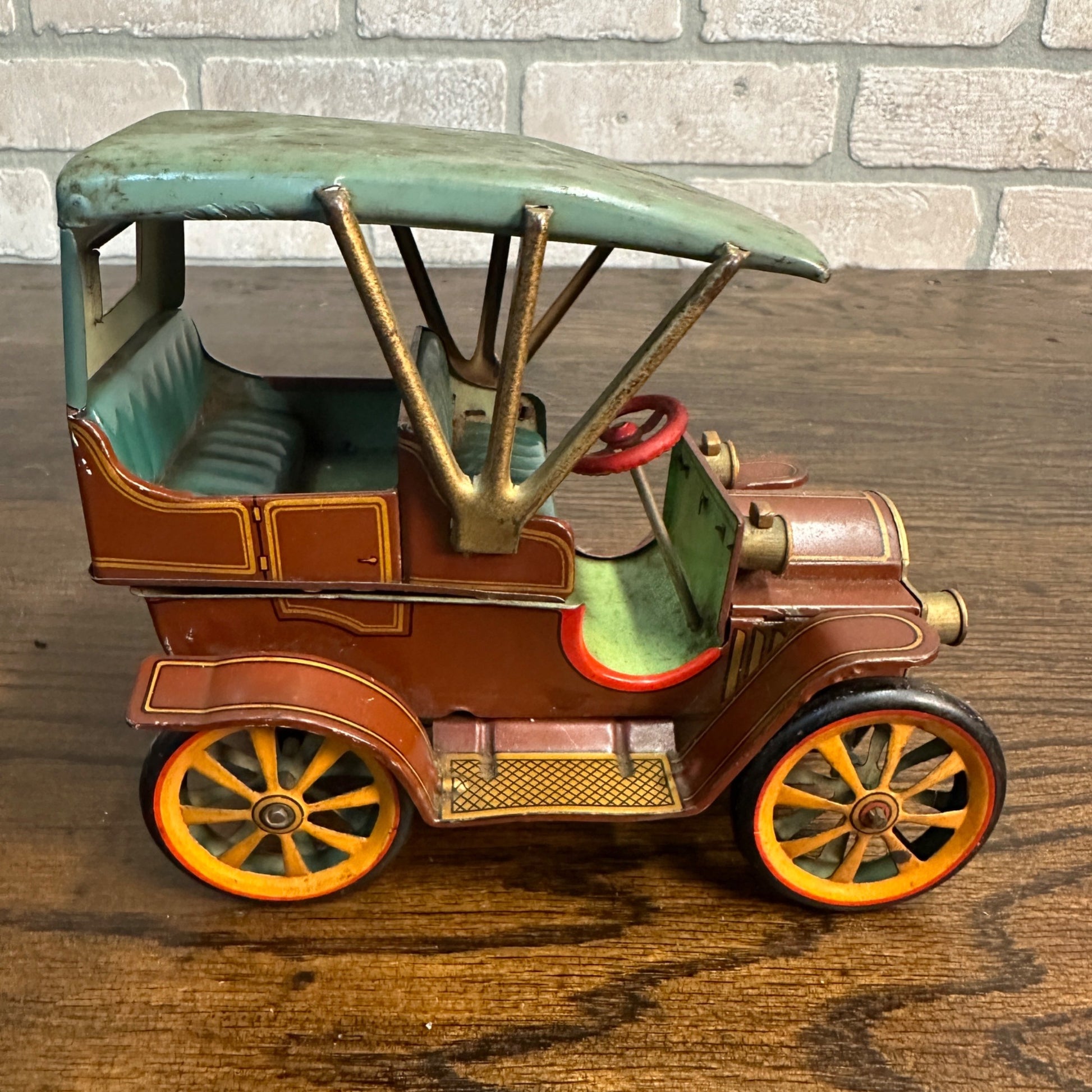 Vintage Modern Toys Tin Litho Print Friction Ford Model T Buggy Car Japan 7 Inch