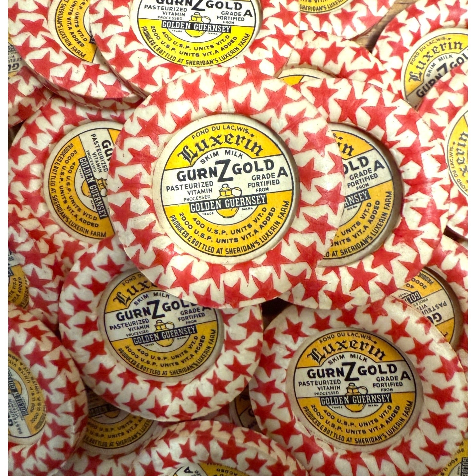 Vintage Luxerin Farms Dairy Milk Bottle Cap Cover Wisconsin Fond du Lac GurnZGold