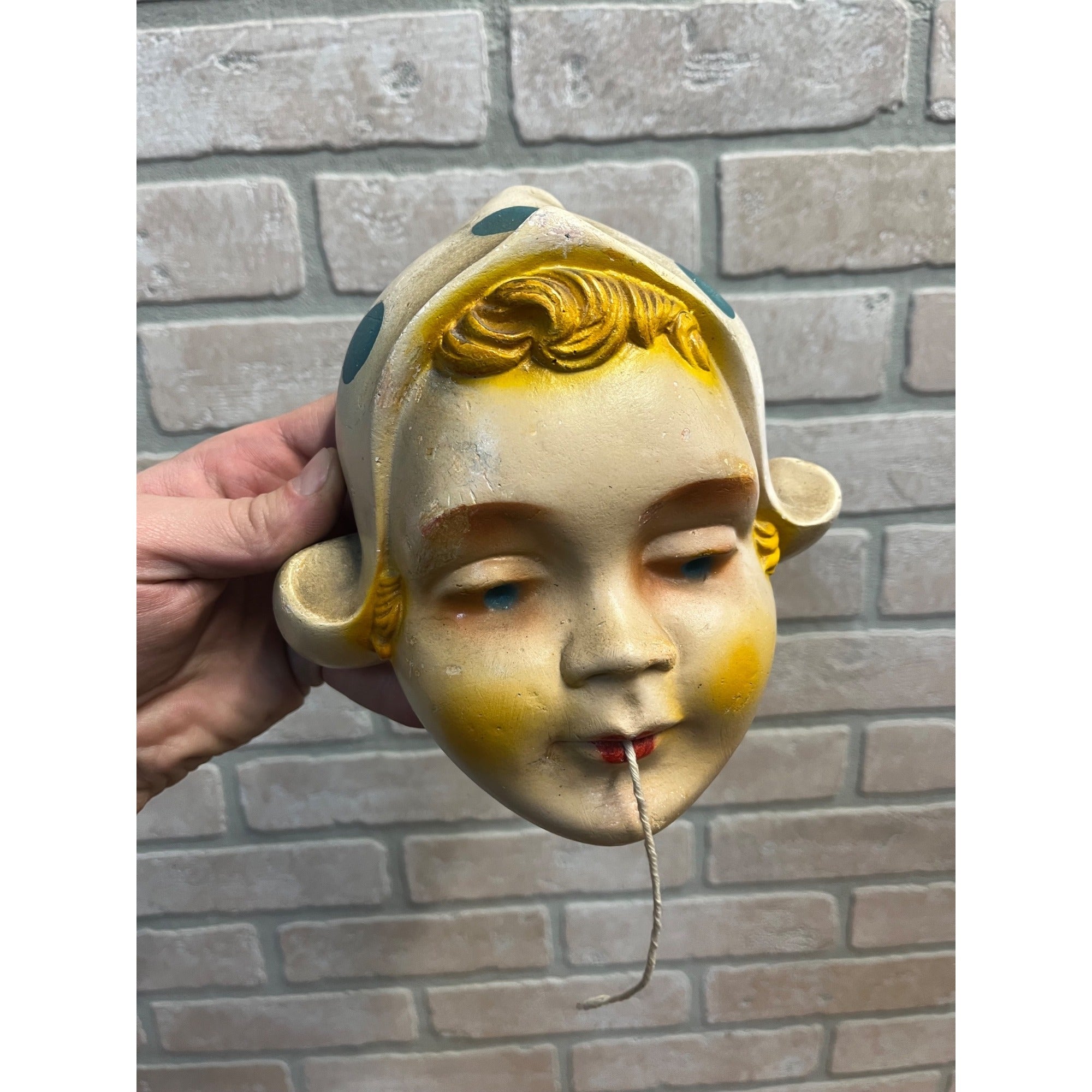 Vintage 1940s Chalkware Girl Wall Hanging String Holder General Store Bonnet Hat