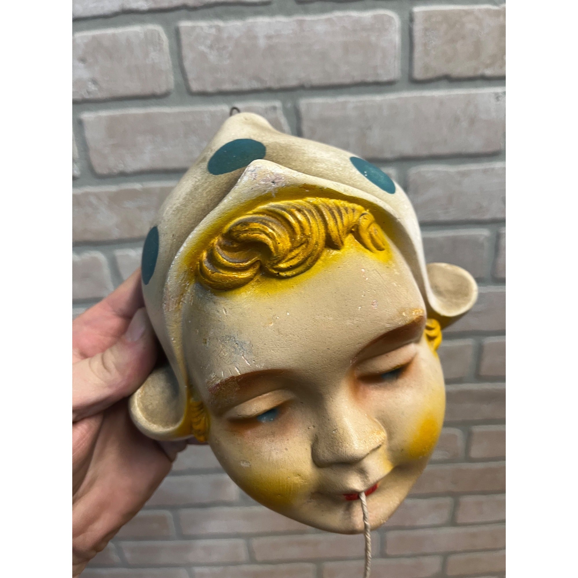 Vintage 1940s Chalkware Girl Wall Hanging String Holder General Store Bonnet Hat