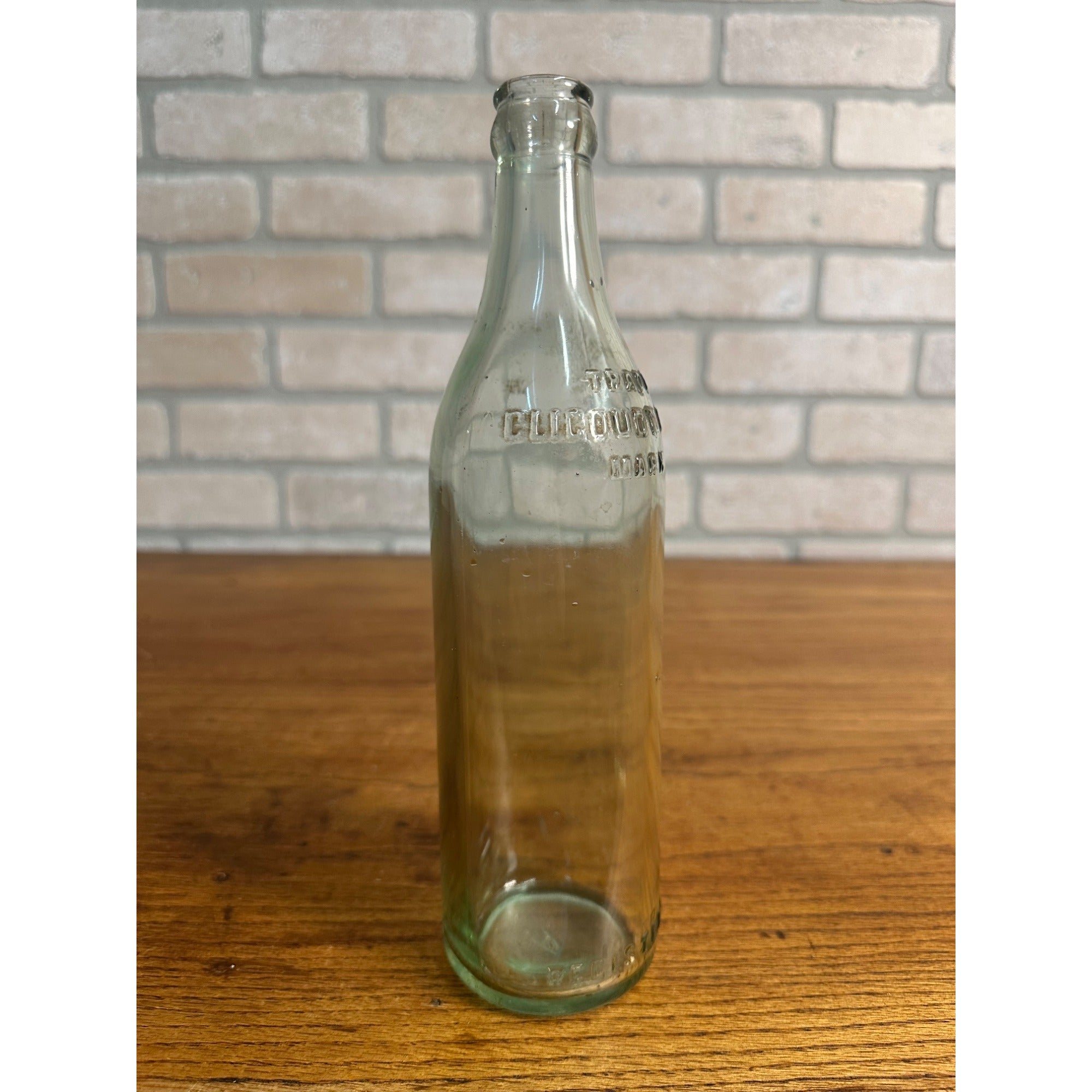 Vintage 1930s Cicquot Club Soda Bottle Embossed Ginger Ale Aqua Blue Green