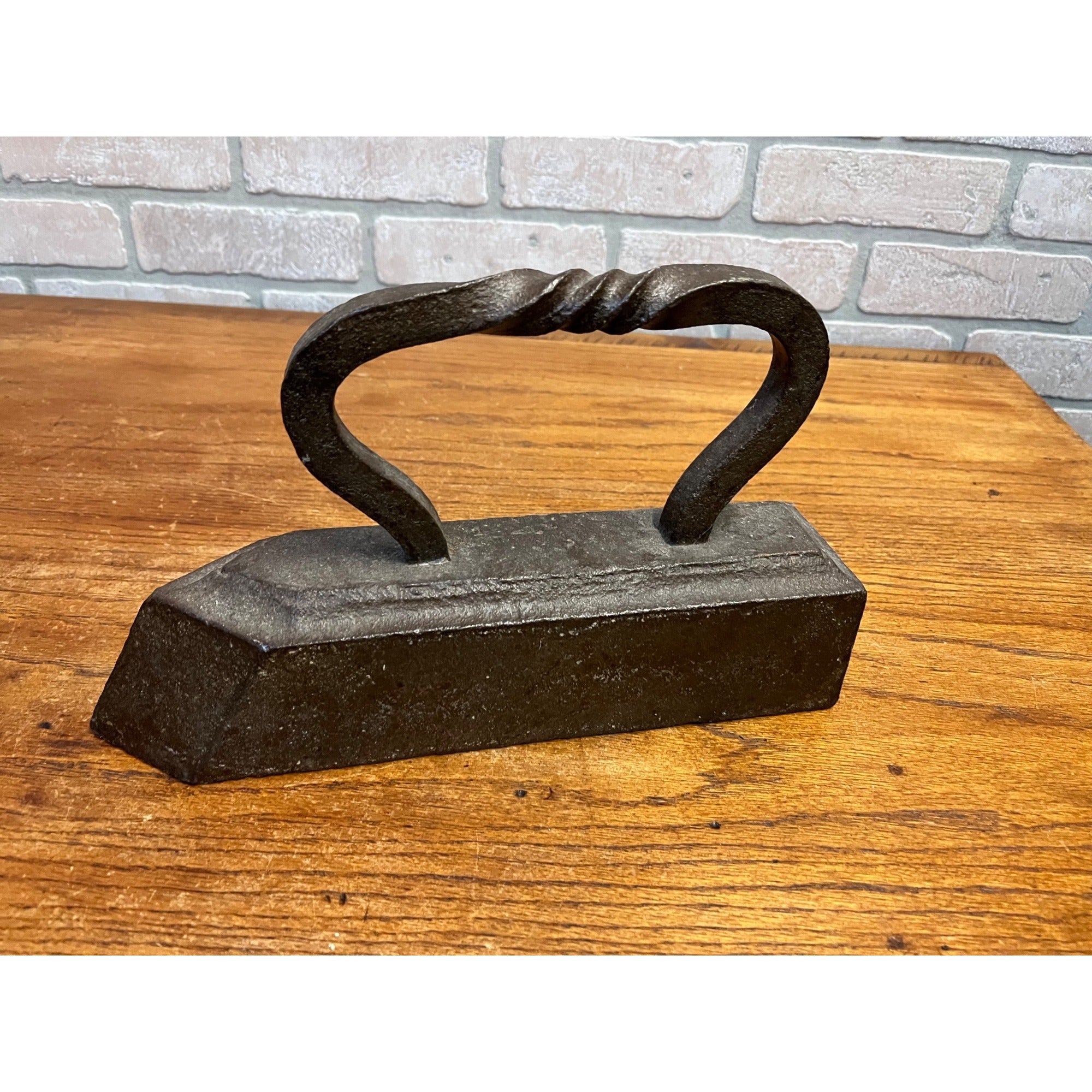 Antique Tailor's Iron Twisted Handle 21lb Clothes Press Cast Flat Door Stop