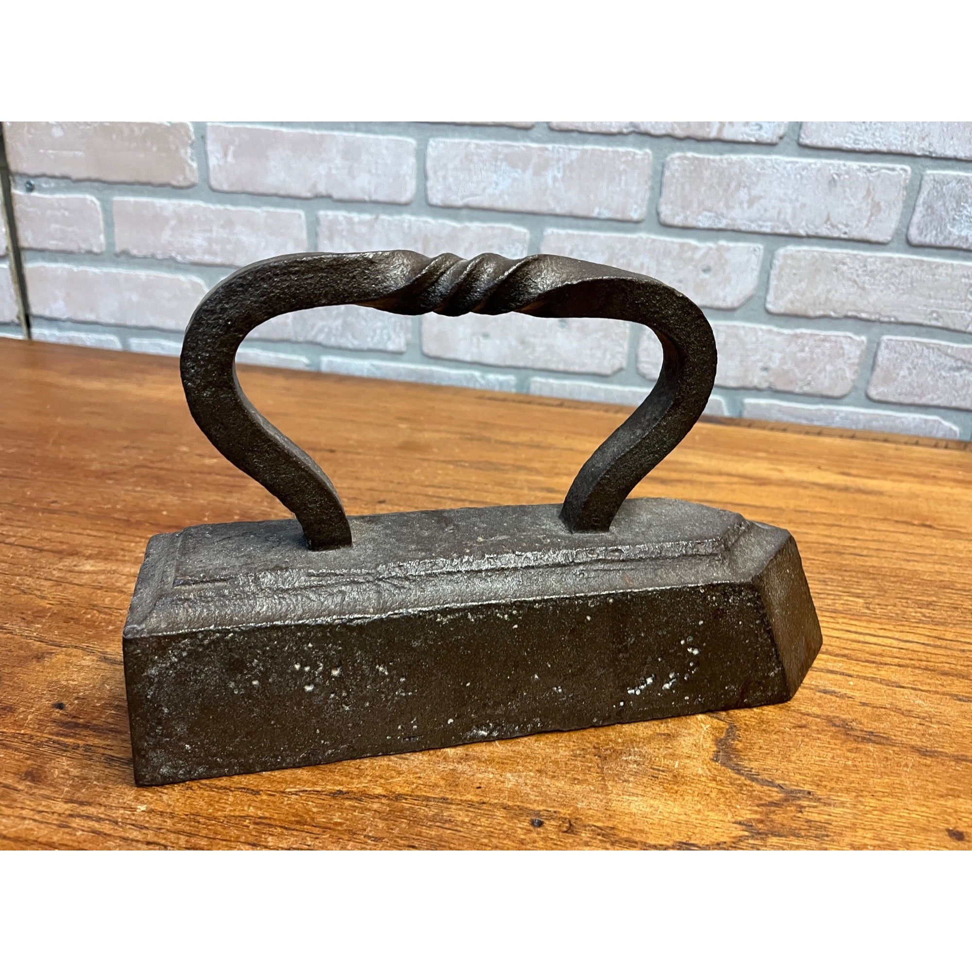 Antique Tailor's Iron Twisted Handle 21lb Clothes Press Cast Flat Door Stop