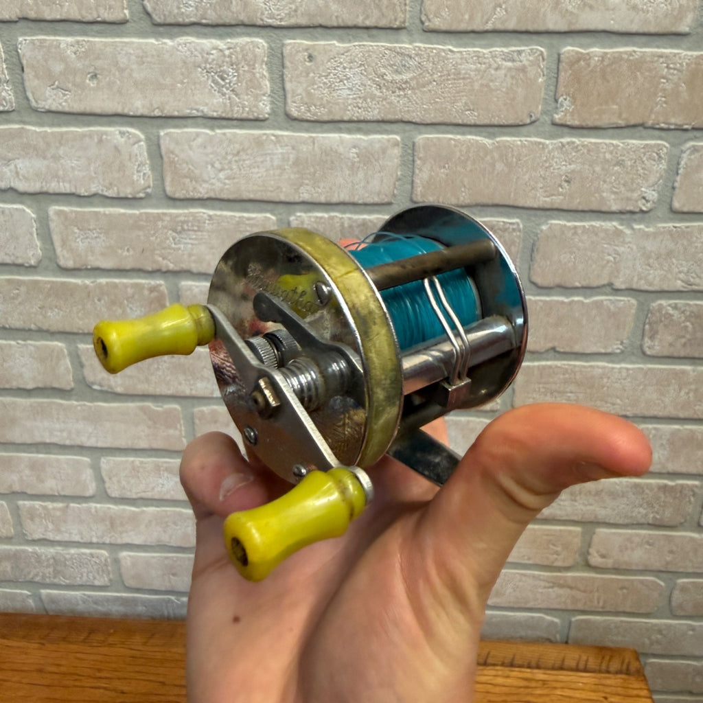 Gambles Hiawatha Vintage Collectible Level Wind Fishing Reel Used