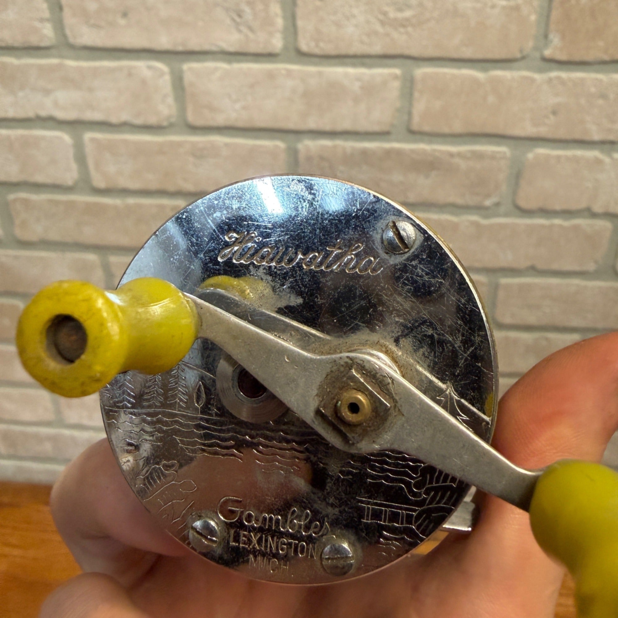 Gambles Hiawatha Vintage Collectible Level Wind Fishing Reel Used