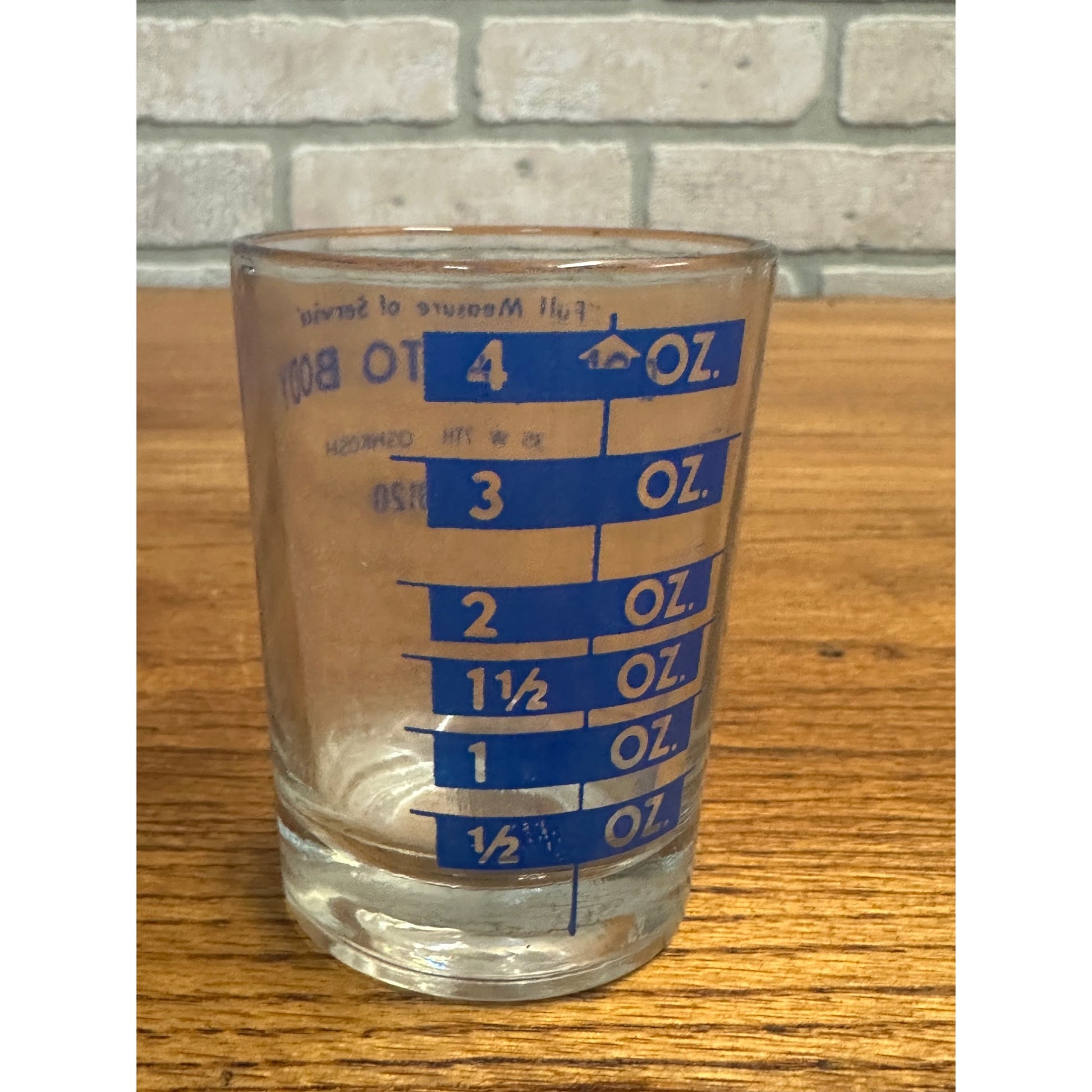 Vintage Don's Auto Body Oshkosh Wisconsin WI Advertising 4oz Measuring Glass