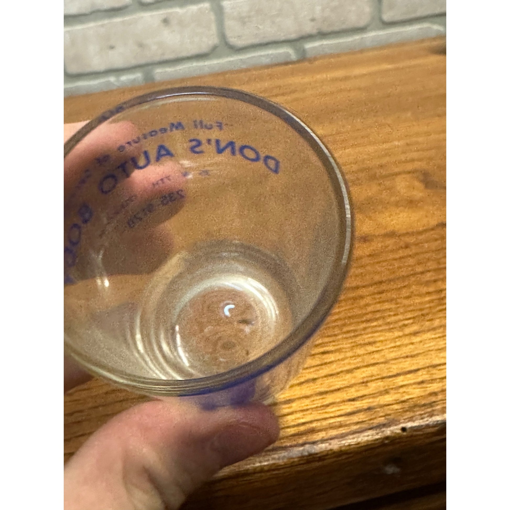 Vintage Don's Auto Body Oshkosh Wisconsin WI Advertising 4oz Measuring Glass