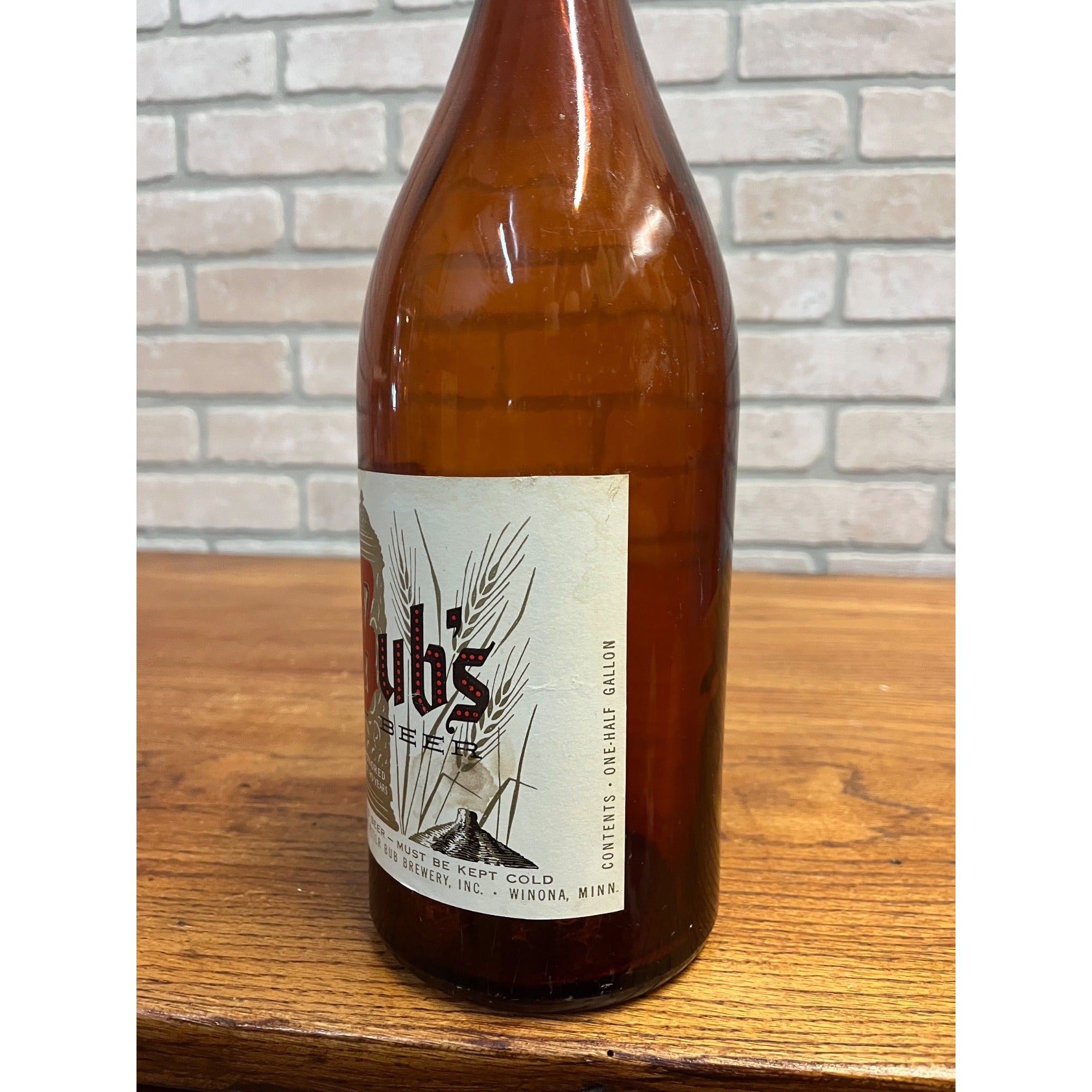 Vintage Bub's Beer Bottle Peter Bub Brewing Co. Winona MN One Half Gallon Picnic