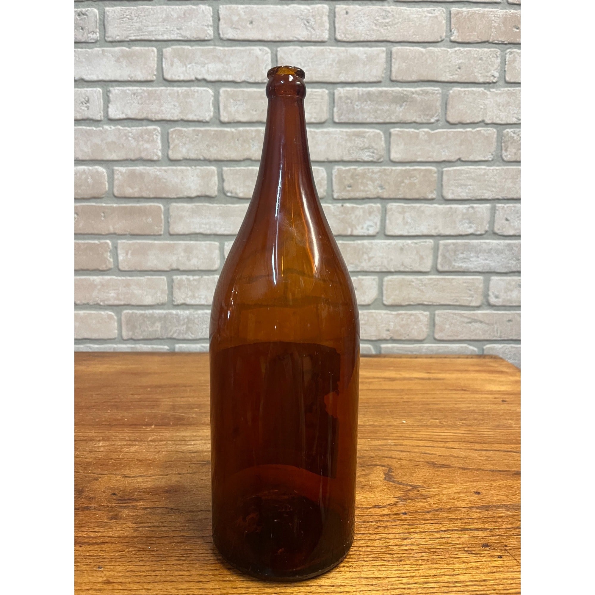 Vintage Bub's Beer Bottle Peter Bub Brewing Co. Winona MN One Half Gallon Picnic