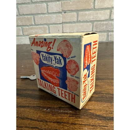 Vintage WORKING 1949 Yakity-Yak Talking Teeth Toy Original Box and Key