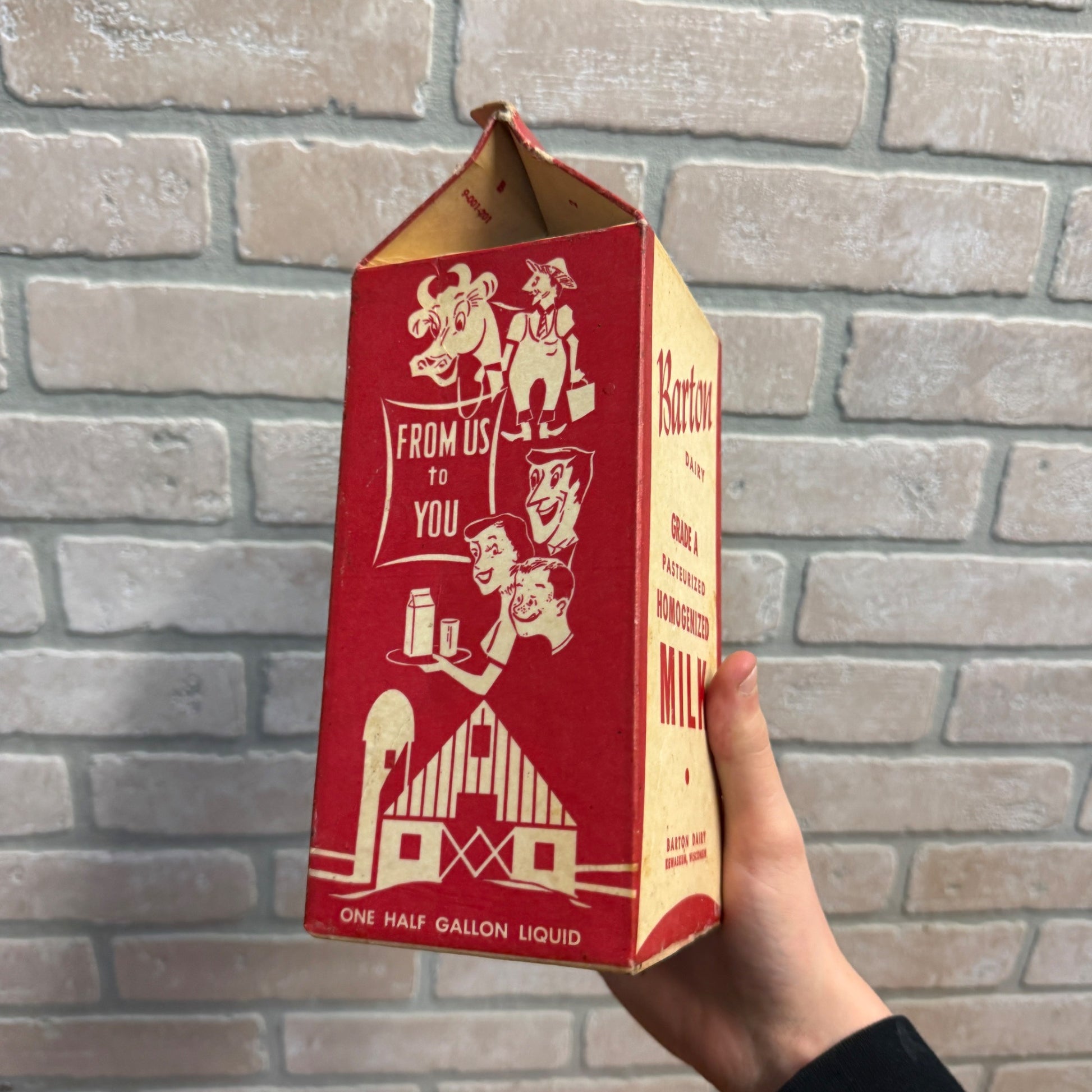 RARE Vintage Barton Wisconsin Dairy Milk Wax Paper Carton Kewaskum Half Gal