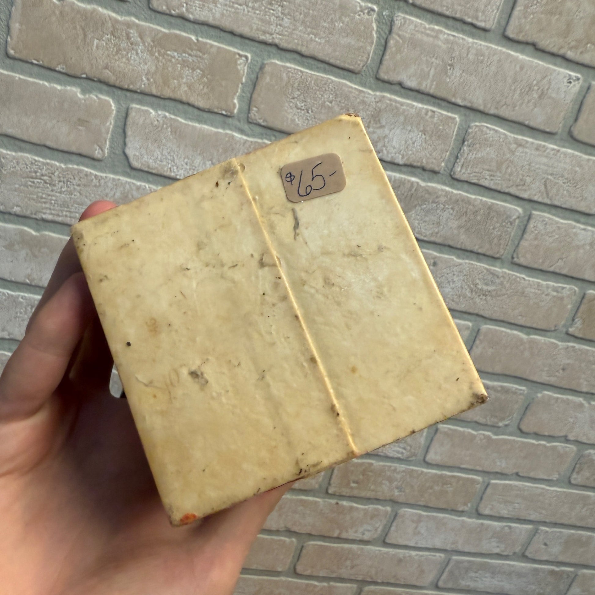 RARE Vintage Barton Wisconsin Dairy Milk Wax Paper Carton Kewaskum Half Gal