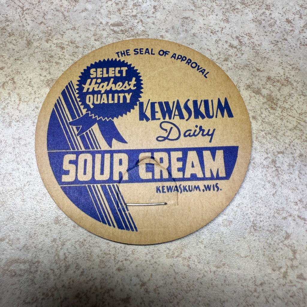 Kewaskum Dairy Wis Sour Cream Milk Bottle Cap Half Gallon Advertising