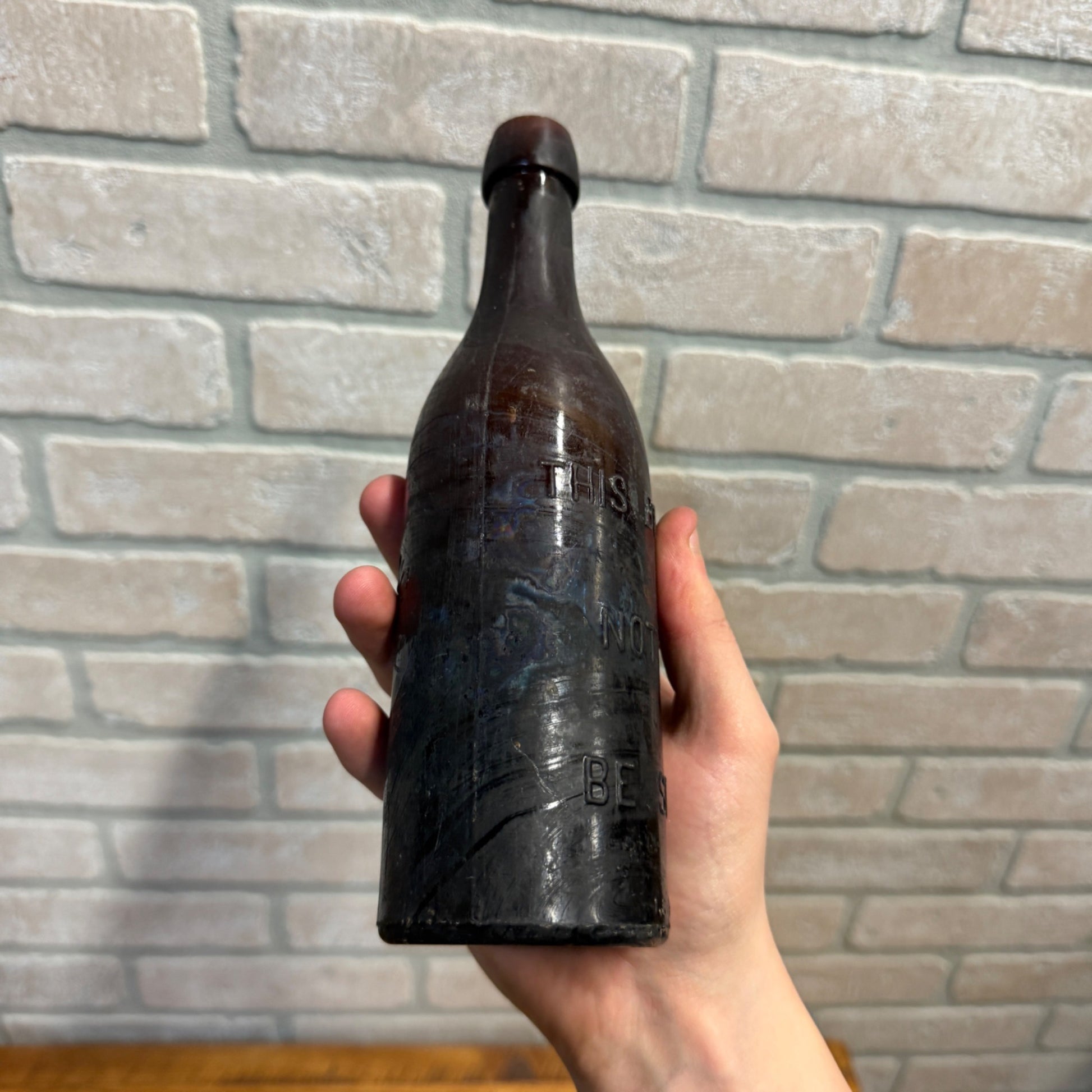 Antique Amber E.L. Husting Milwaukee Wisconsin Beer Bottle I.G. Co