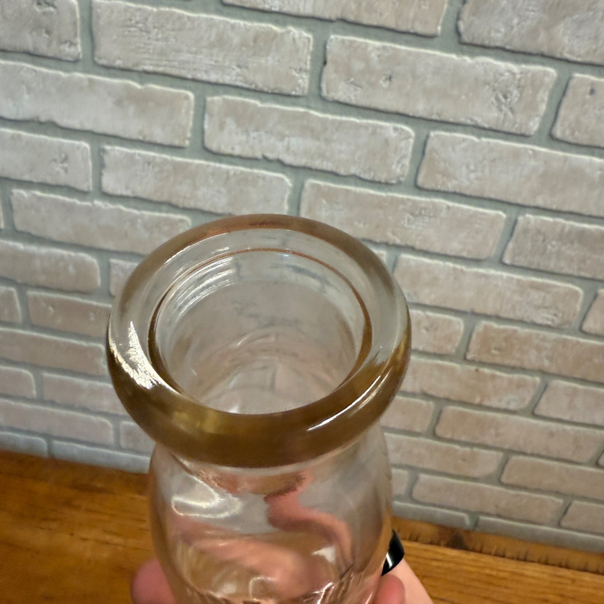 SCARCE Vintage Backhaus Dairy Kewaskum Wis Half Pint Milk Bottle WI Wisconsin