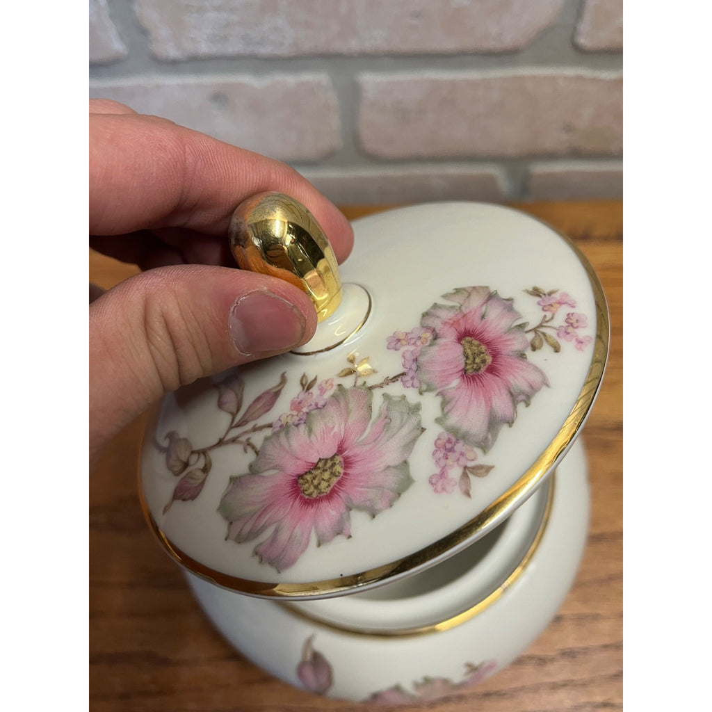 Bavaria Elfenbein Porzellan Serving Bowl with Lid Elegant Flowers Ceramic
