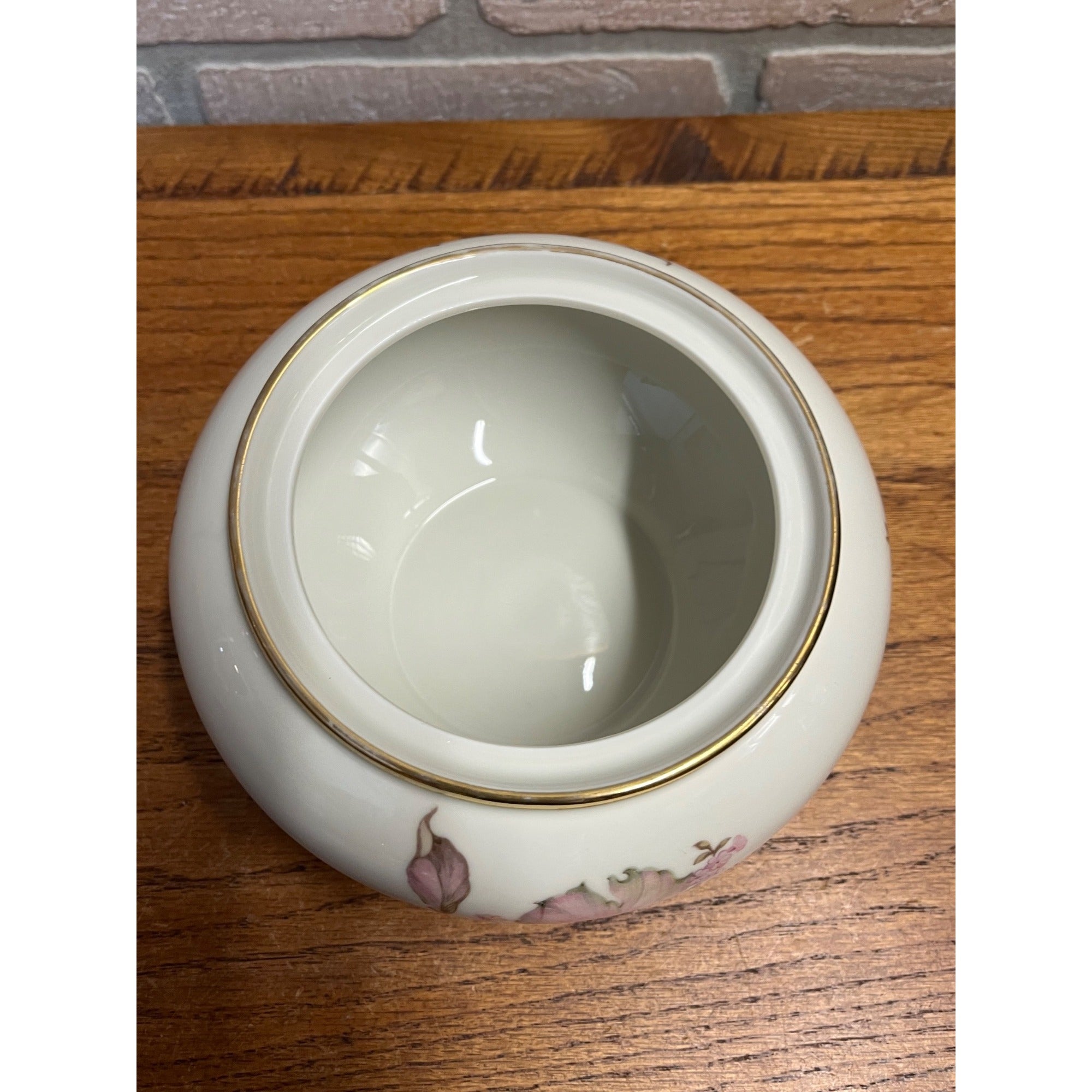 Bavaria Elfenbein Porzellan Serving Bowl with Lid Elegant Flowers Ceramic