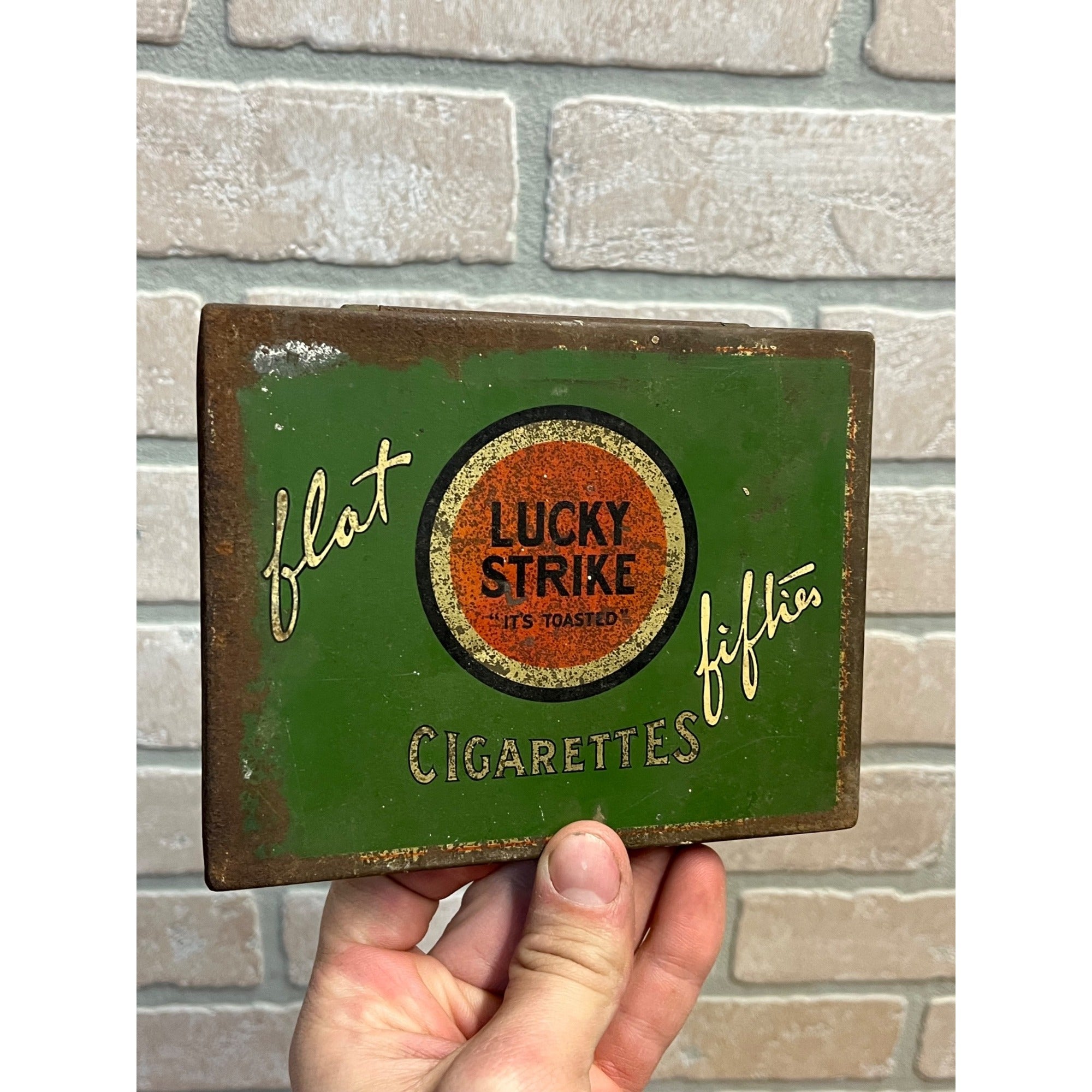 Vintage Lucky Strike Flat Fifties Cigarette Tin Case Advertising