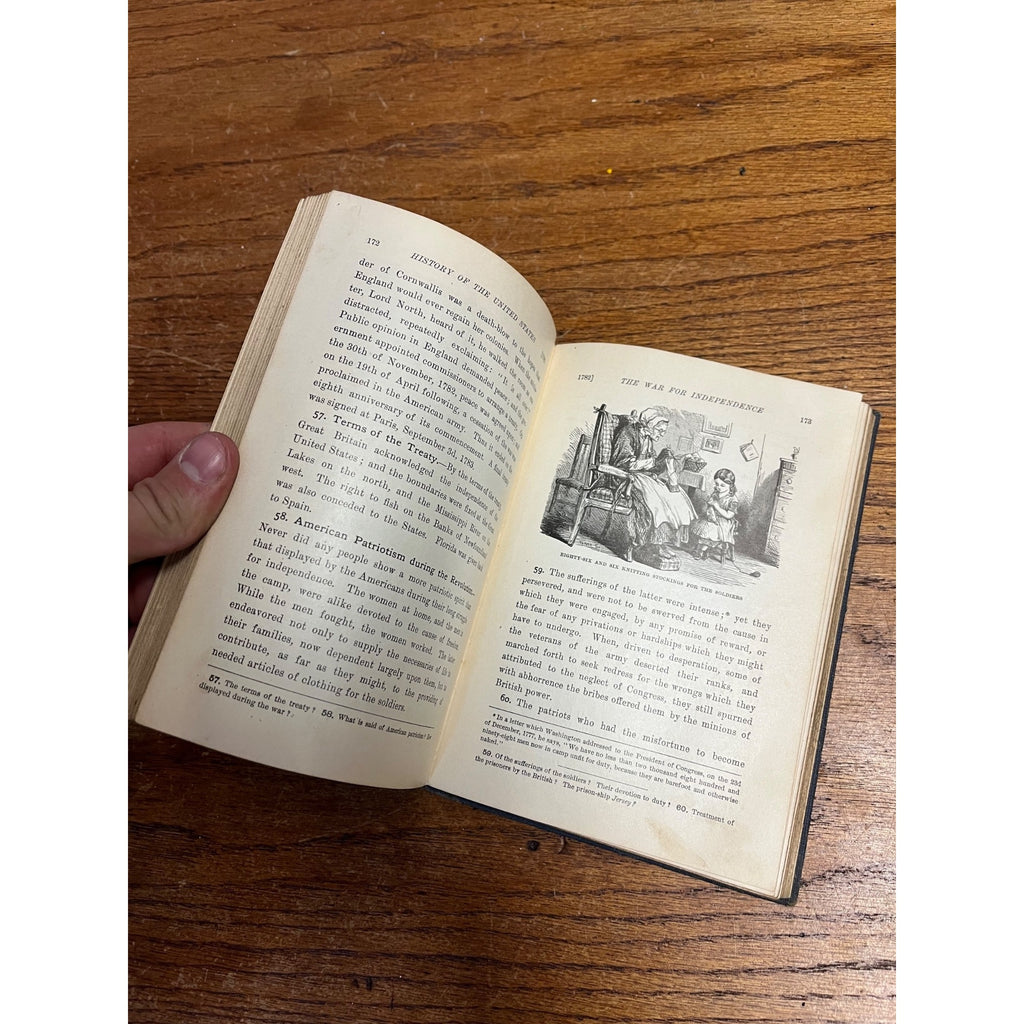 Antique 1899 Junior Class History of the United States America School Book
