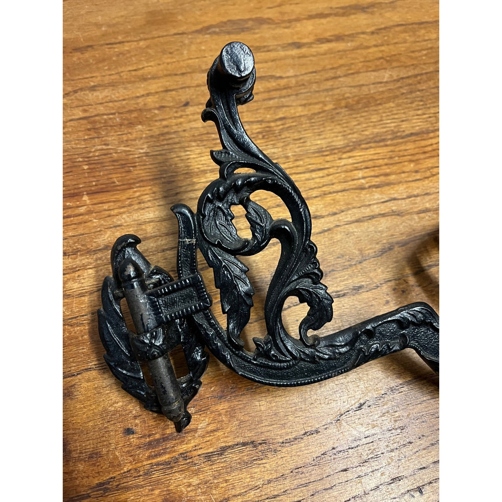 Vintage Cast Iron Black Oil Lamp Holder w/Wall Mounting Bracket, Swivel Arm
