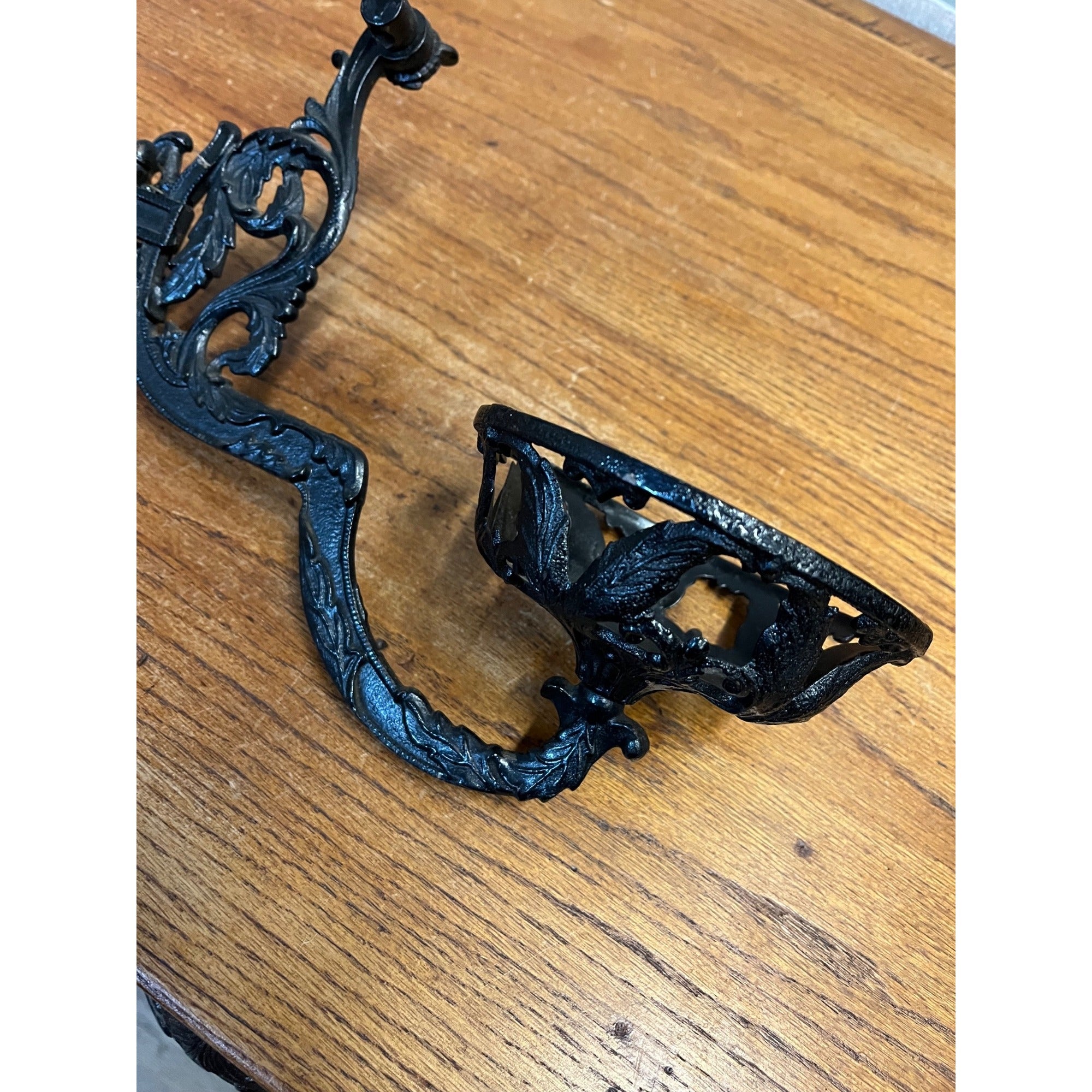Vintage Cast Iron Black Oil Lamp Holder w/Wall Mounting Bracket, Swivel Arm