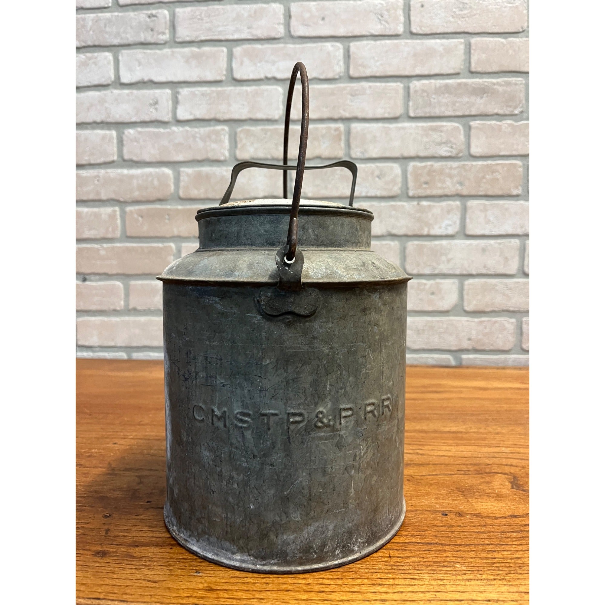 CMSTP&P Railroad Lunch Pail Tin Bucket Chicago Milwaukee St Paul Pacific Bail