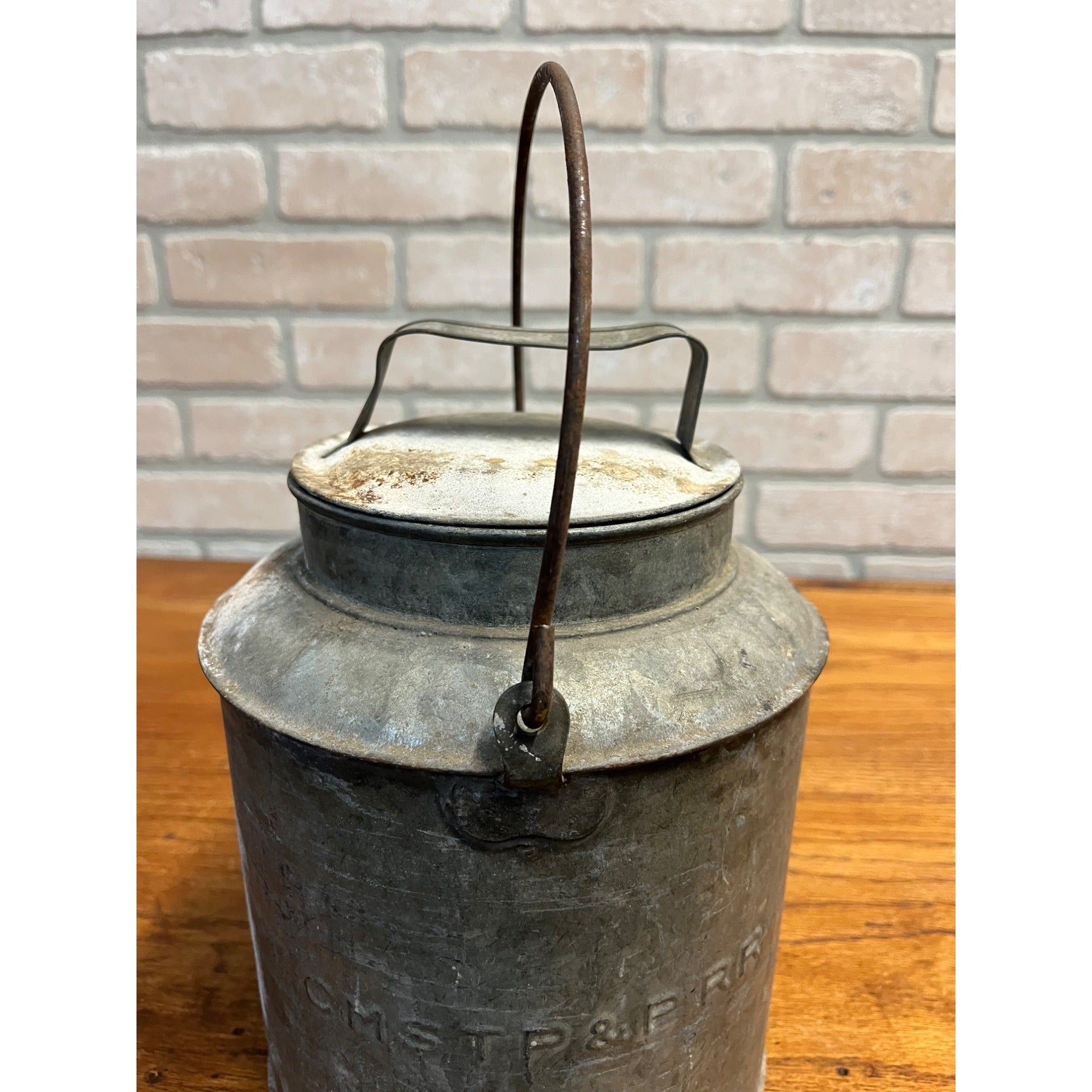 CMSTP&P Railroad Lunch Pail Tin Bucket Chicago Milwaukee St Paul Pacific Bail